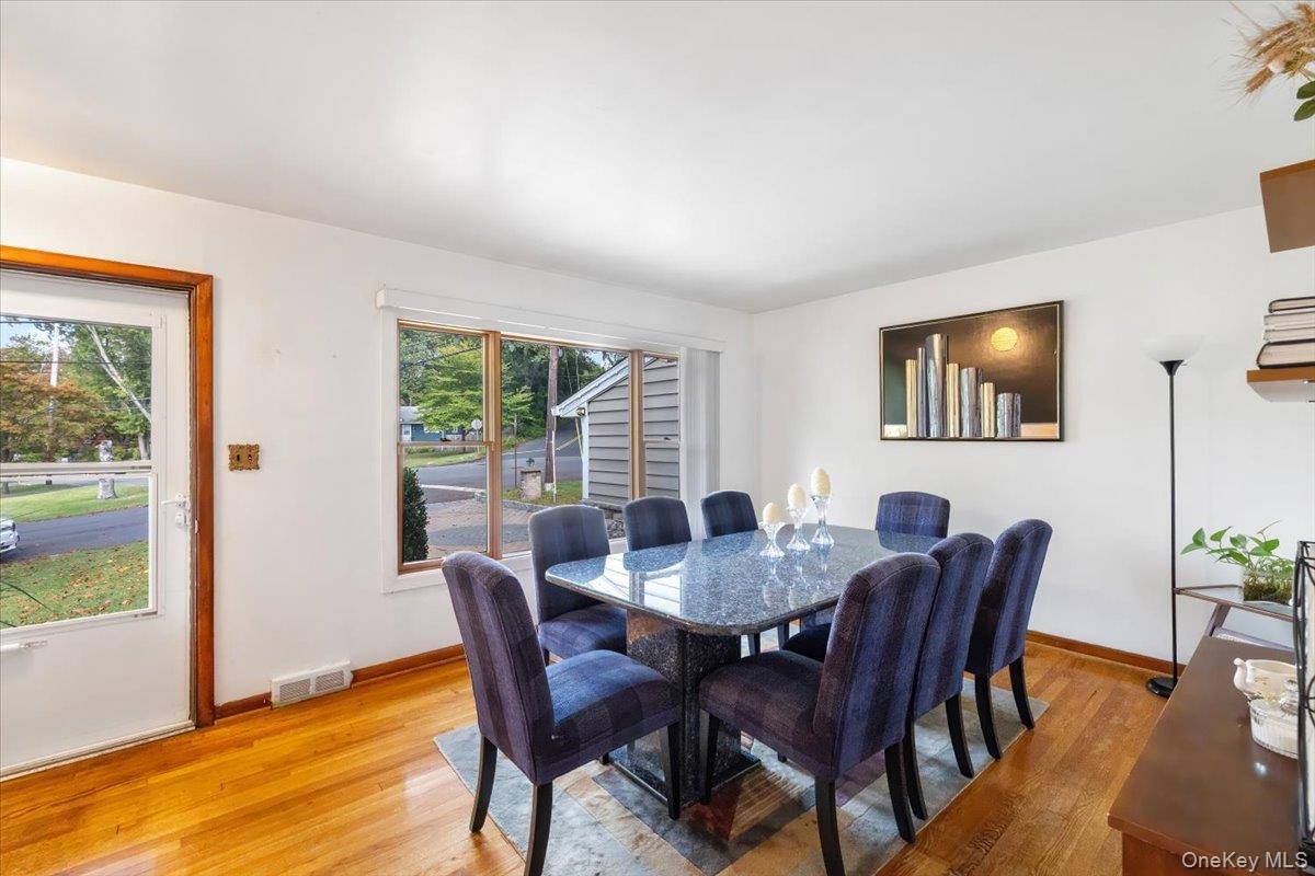 Casa com 3 Quartos à Venda em Suffern - Nova Iorque - EUA - 8