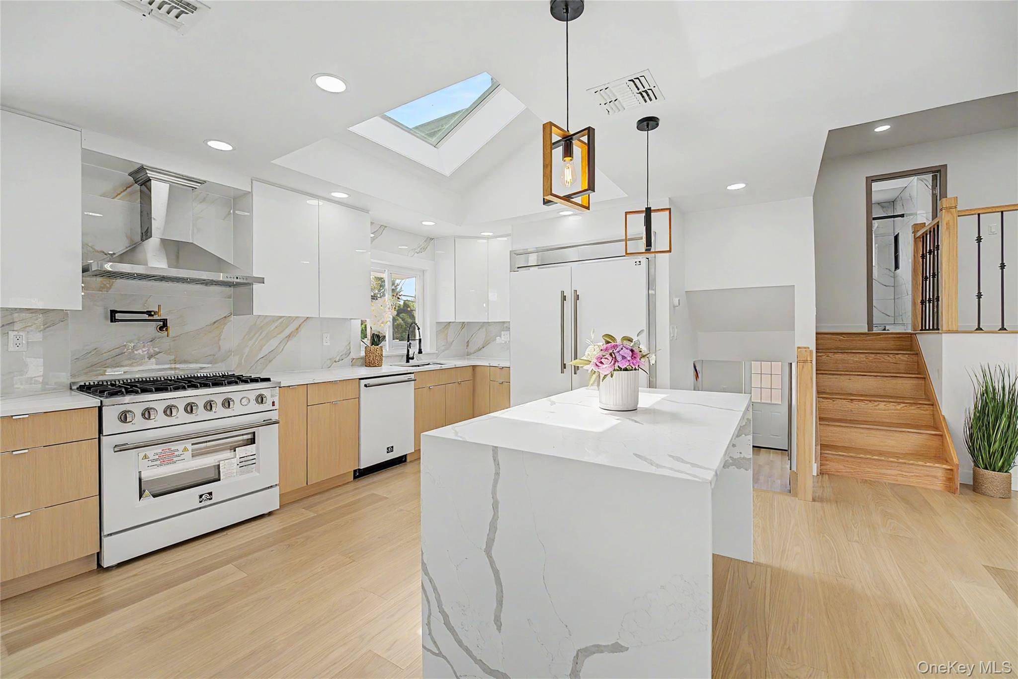 Casa com 3 Quartos à Venda em Syosset - Nova Iorque - EUA - 5