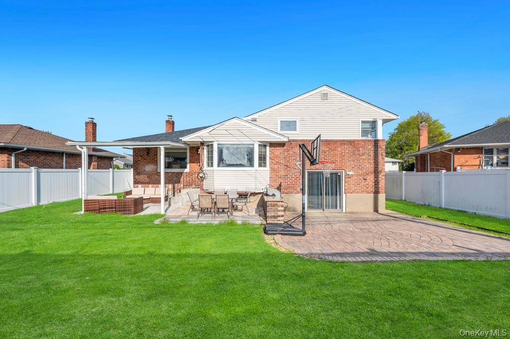 Casa com 3 Quartos à Venda em Syosset - Nova Iorque - EUA - 4