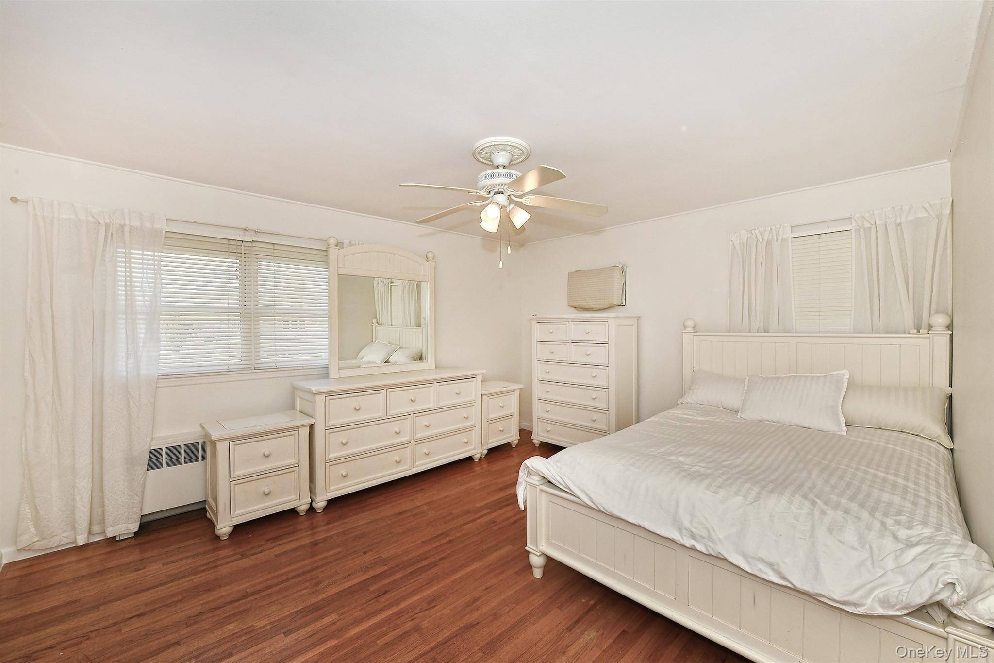 Casa com 3 Quartos à Venda em Syosset - Nova Iorque - EUA - 8