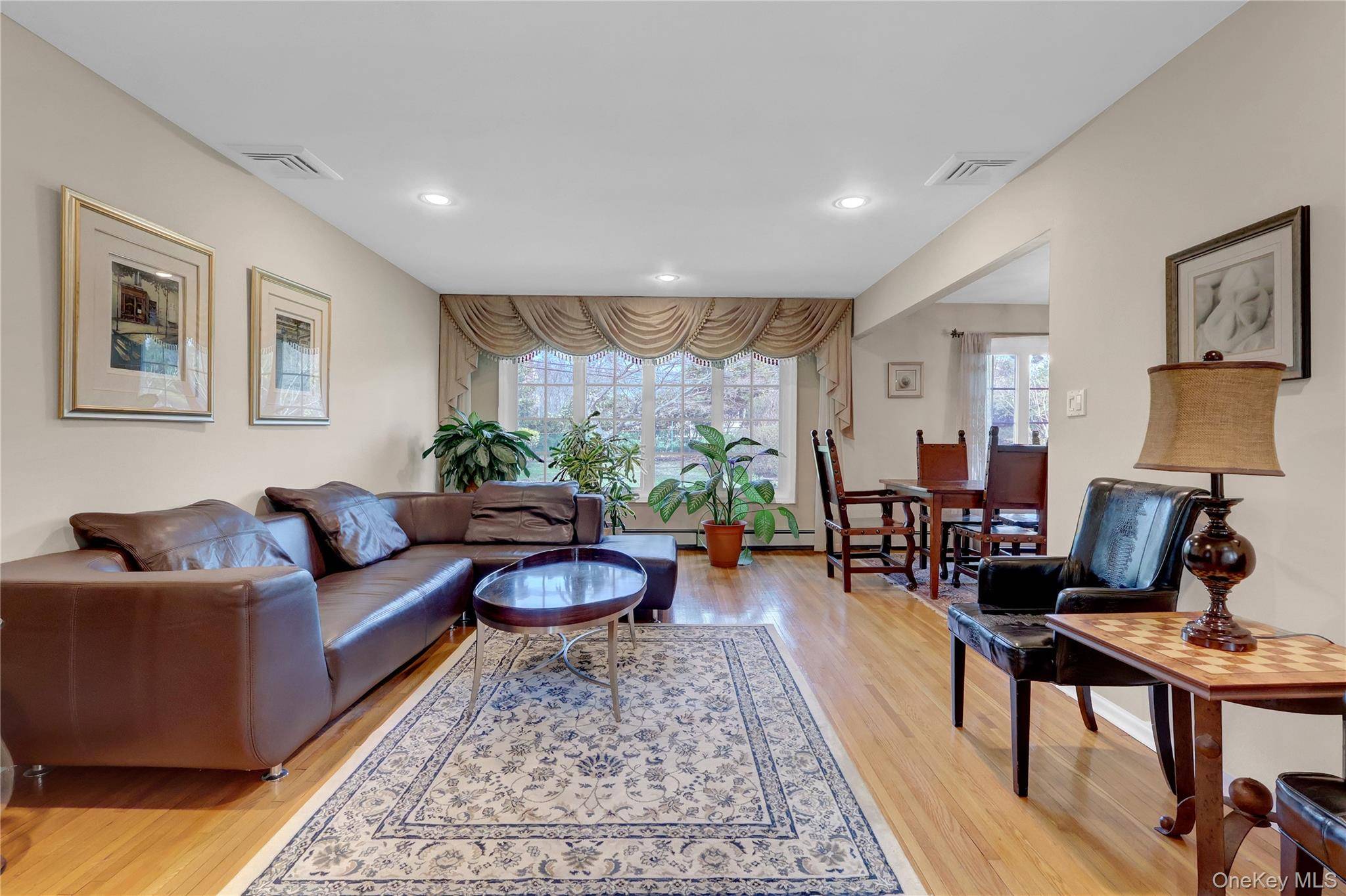 Casa com 3 Quartos à Venda em Syosset - Nova Iorque - EUA - 5