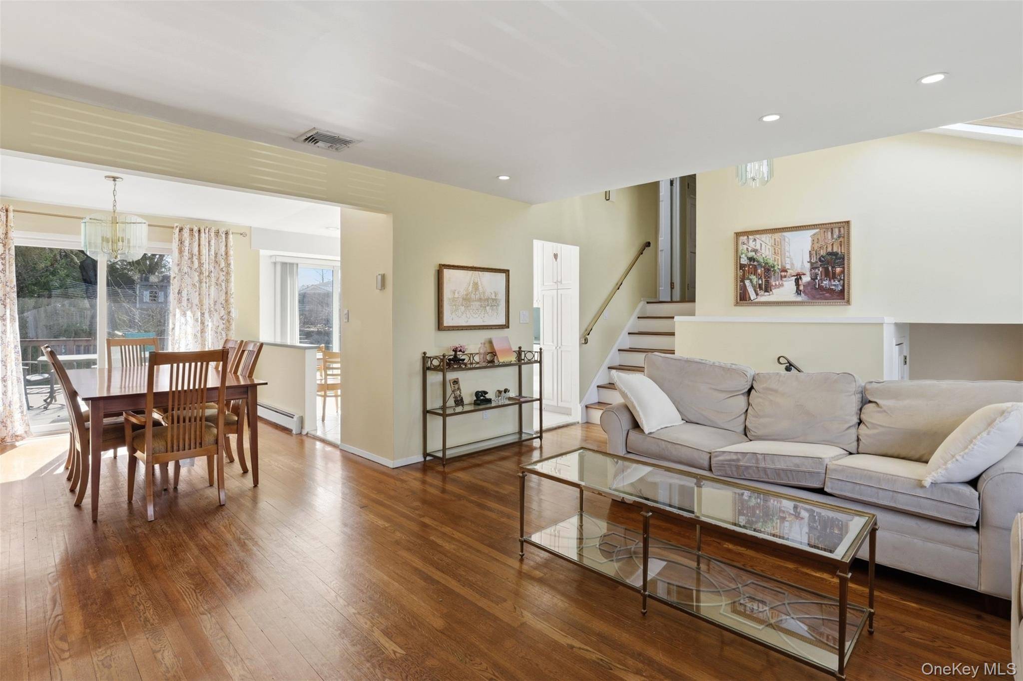 Casa com 3 Quartos à Venda em Syosset - Nova Iorque - EUA - 6