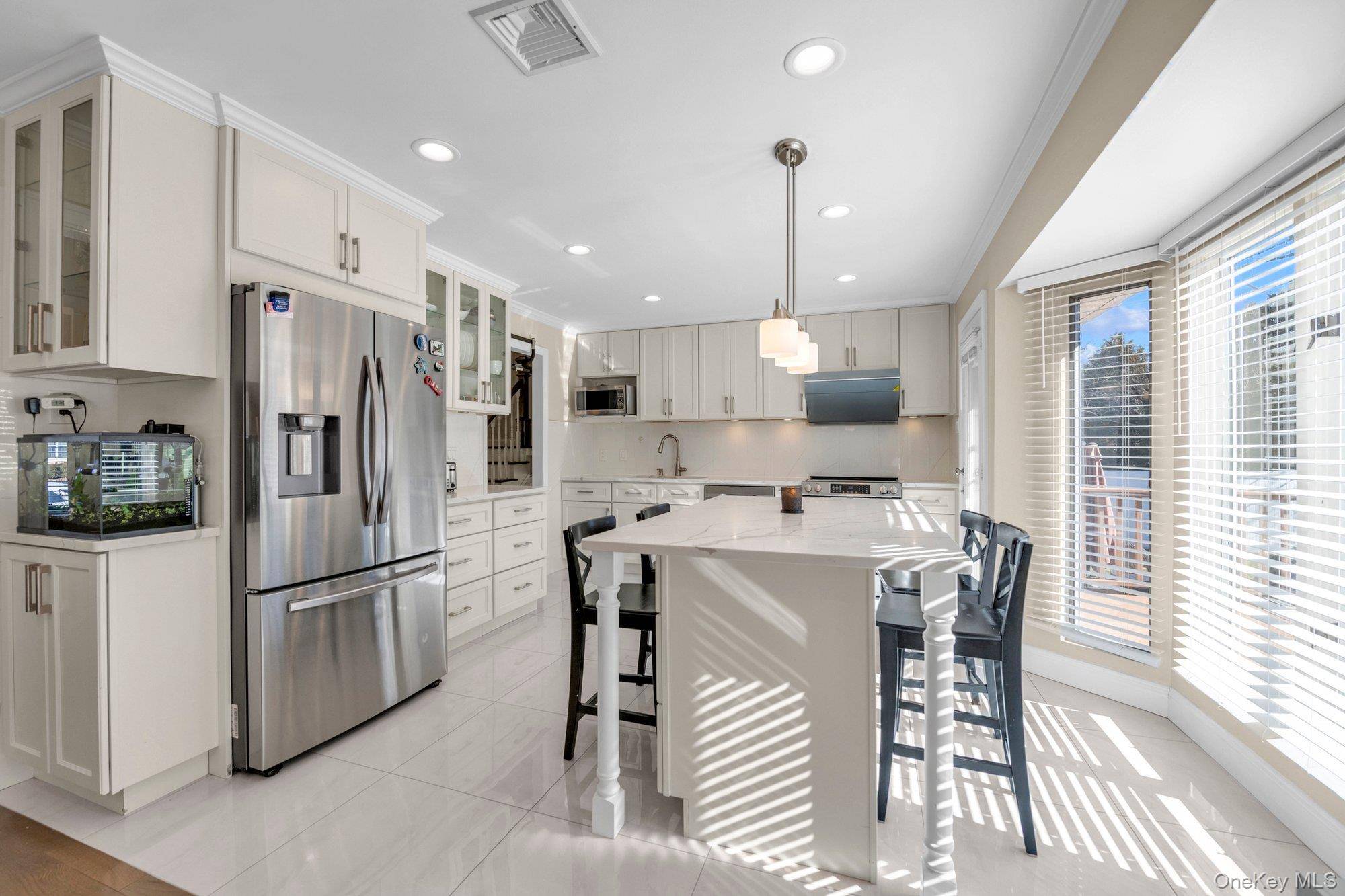 Casa com 3 Quartos à Venda em Syosset - Nova Iorque - EUA - 7