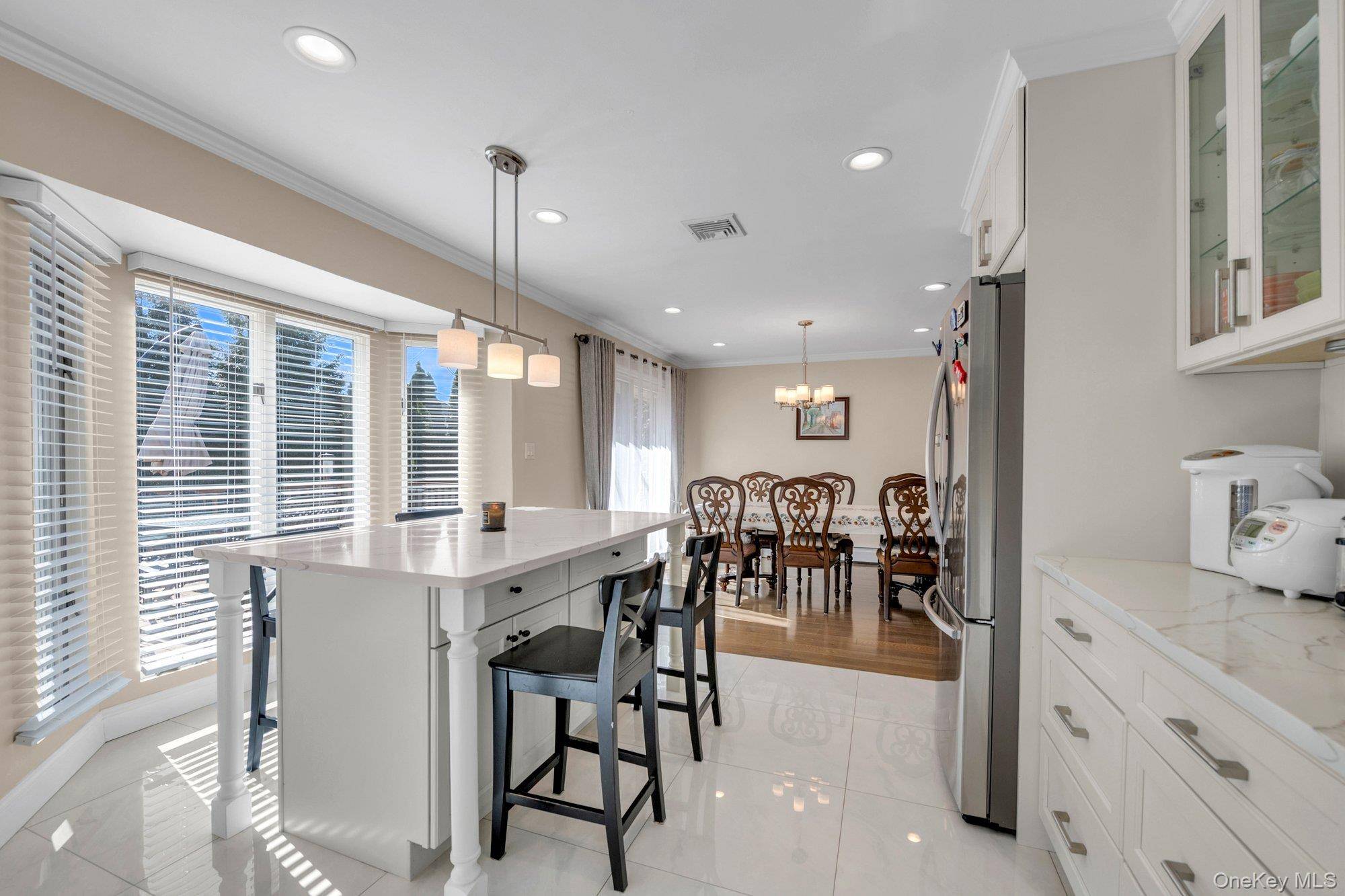 Casa com 3 Quartos à Venda em Syosset - Nova Iorque - EUA - 8