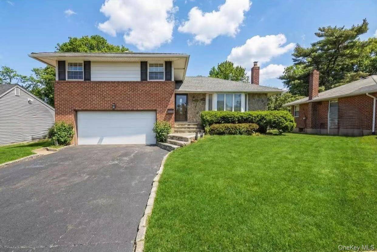 Casa com 3 Quartos à Venda em Syosset - Nova Iorque - EUA - 1