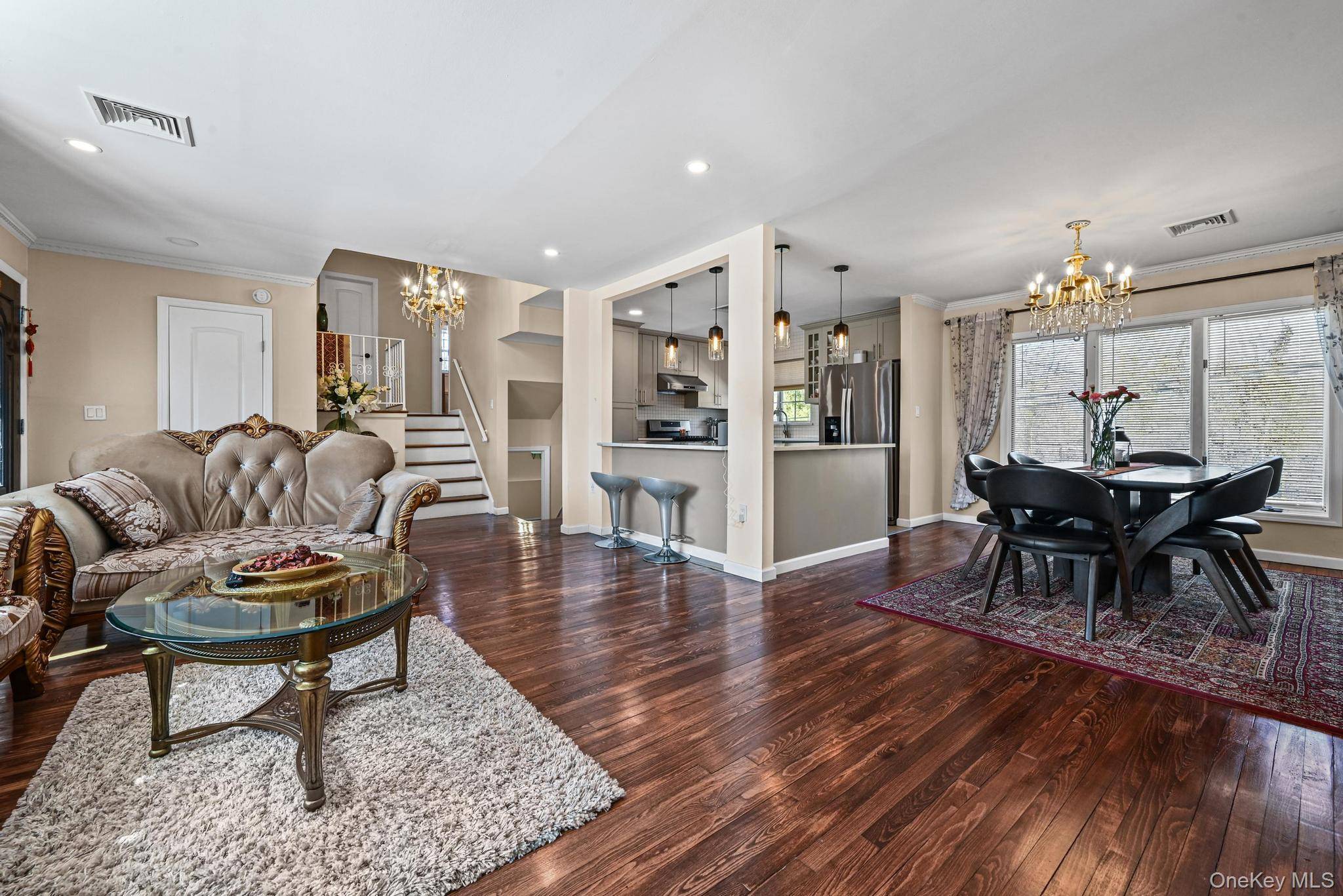 Casa com 3 Quartos à Venda em Syosset - Nova Iorque - EUA - 5