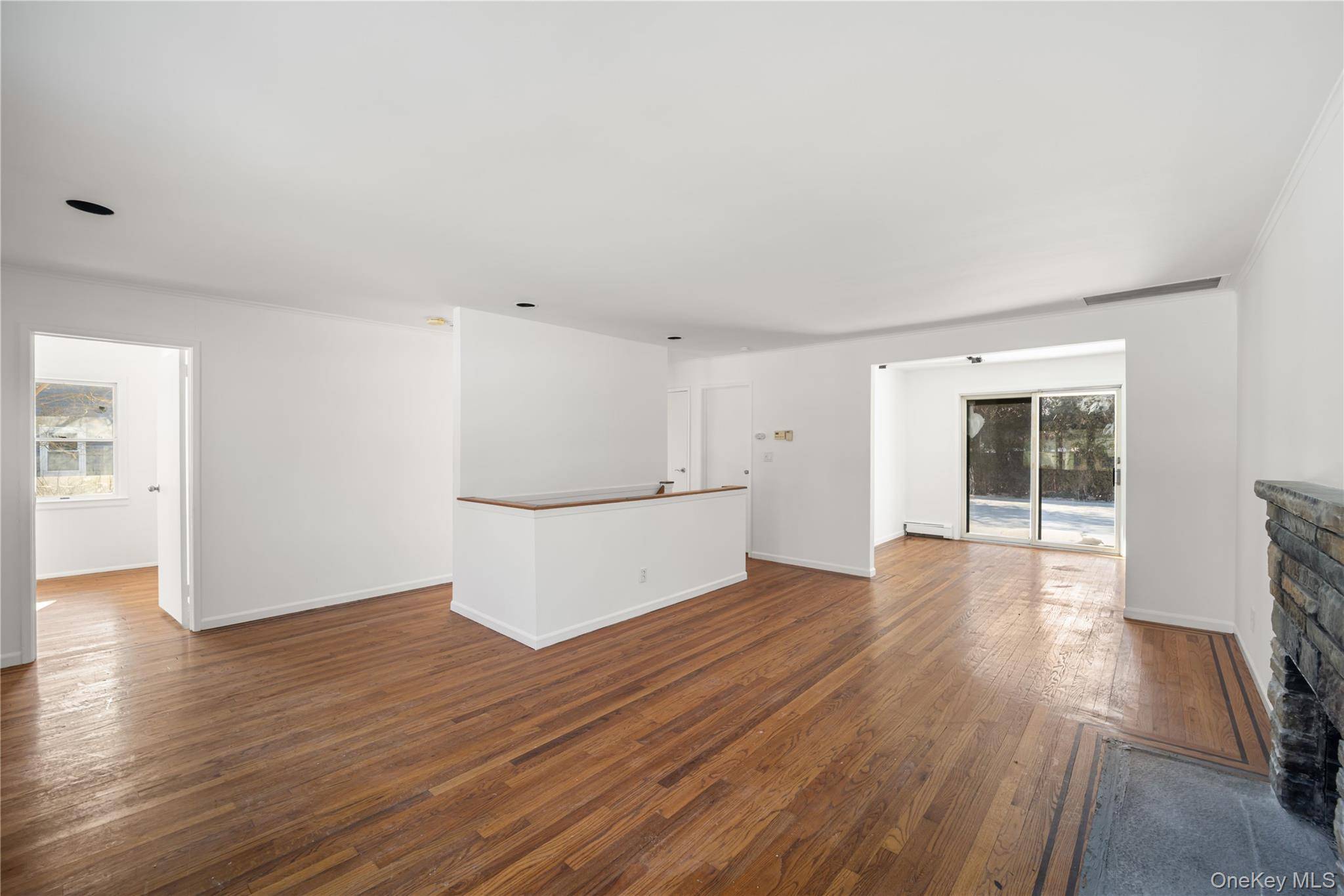 Casa com 3 Quartos à Venda em Syosset - Nova Iorque - EUA - 4
