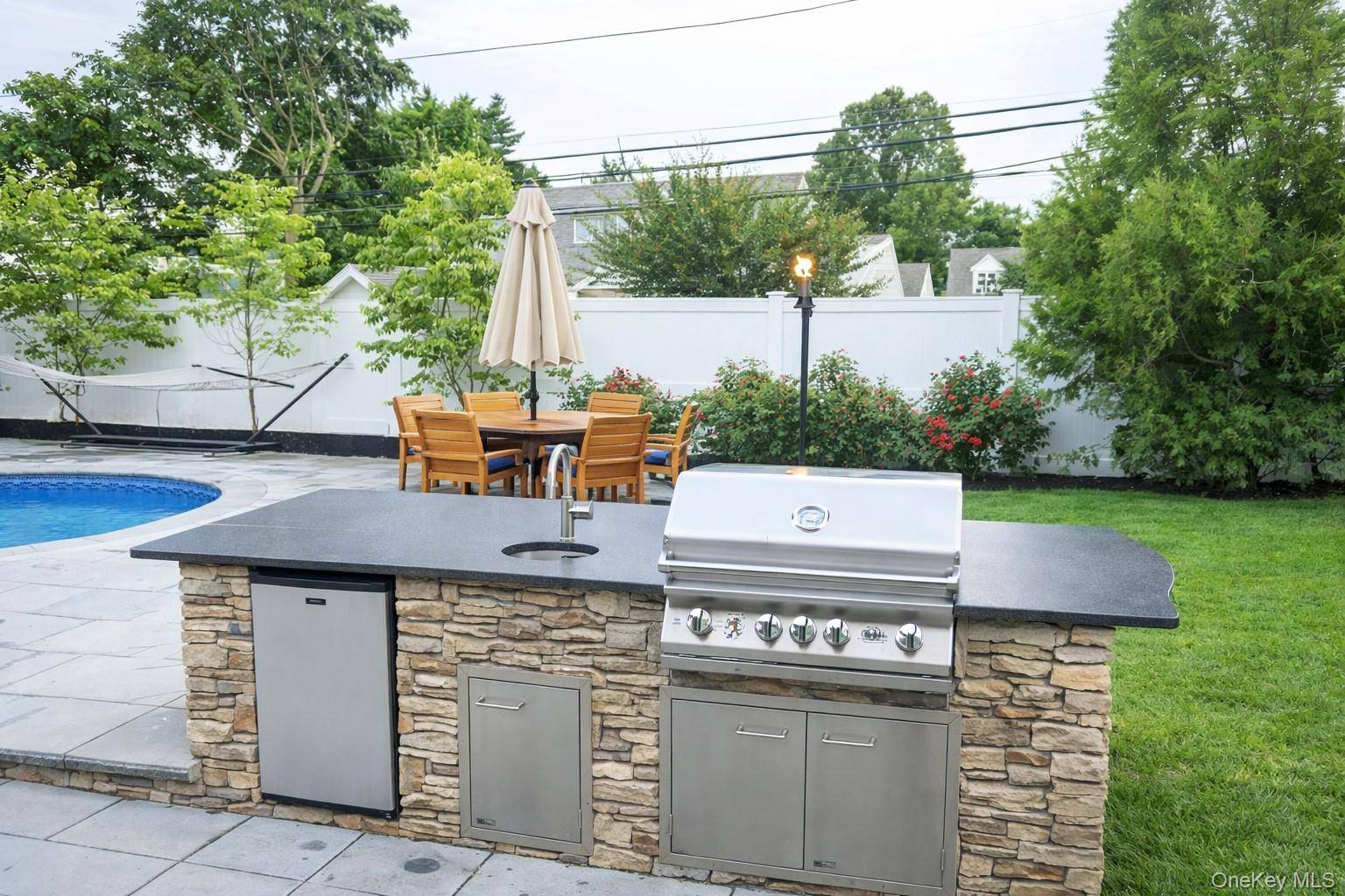 Casa com 3 Quartos à Venda em Syosset - Nova Iorque - EUA - 3