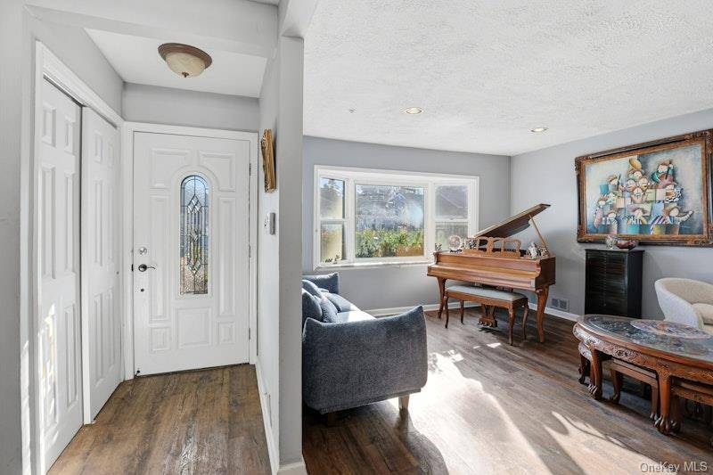 Casa com 3 Quartos à Venda em Syosset - Nova Iorque - EUA - 2