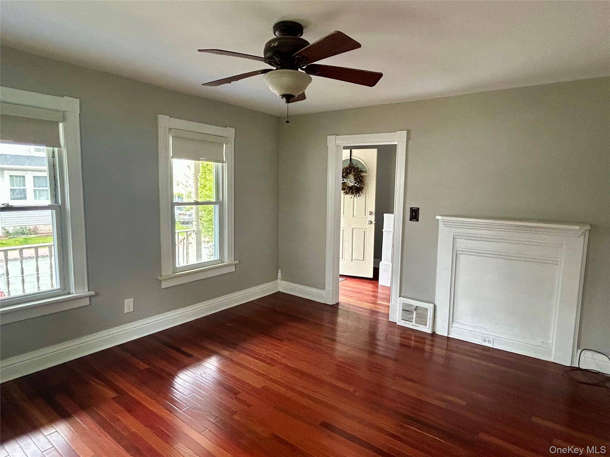 Hogar con 3 Dormitorios en Venta en Warwick - Nueva York - EE. UU. - 7