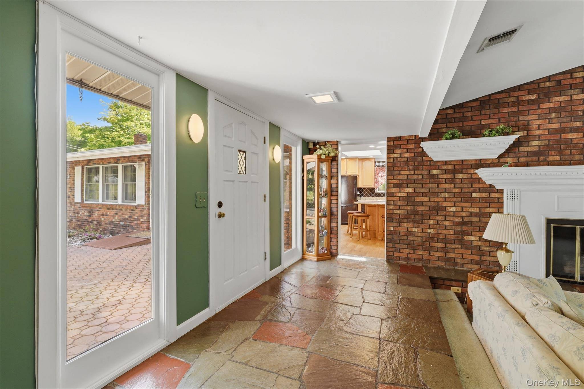 3 Bedroom Home for Sale in Warwick - New York - USA - 4