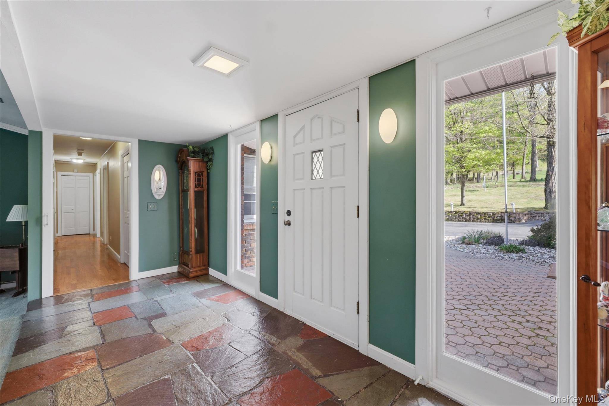3 Bedroom Home for Sale in Warwick - New York - USA - 5