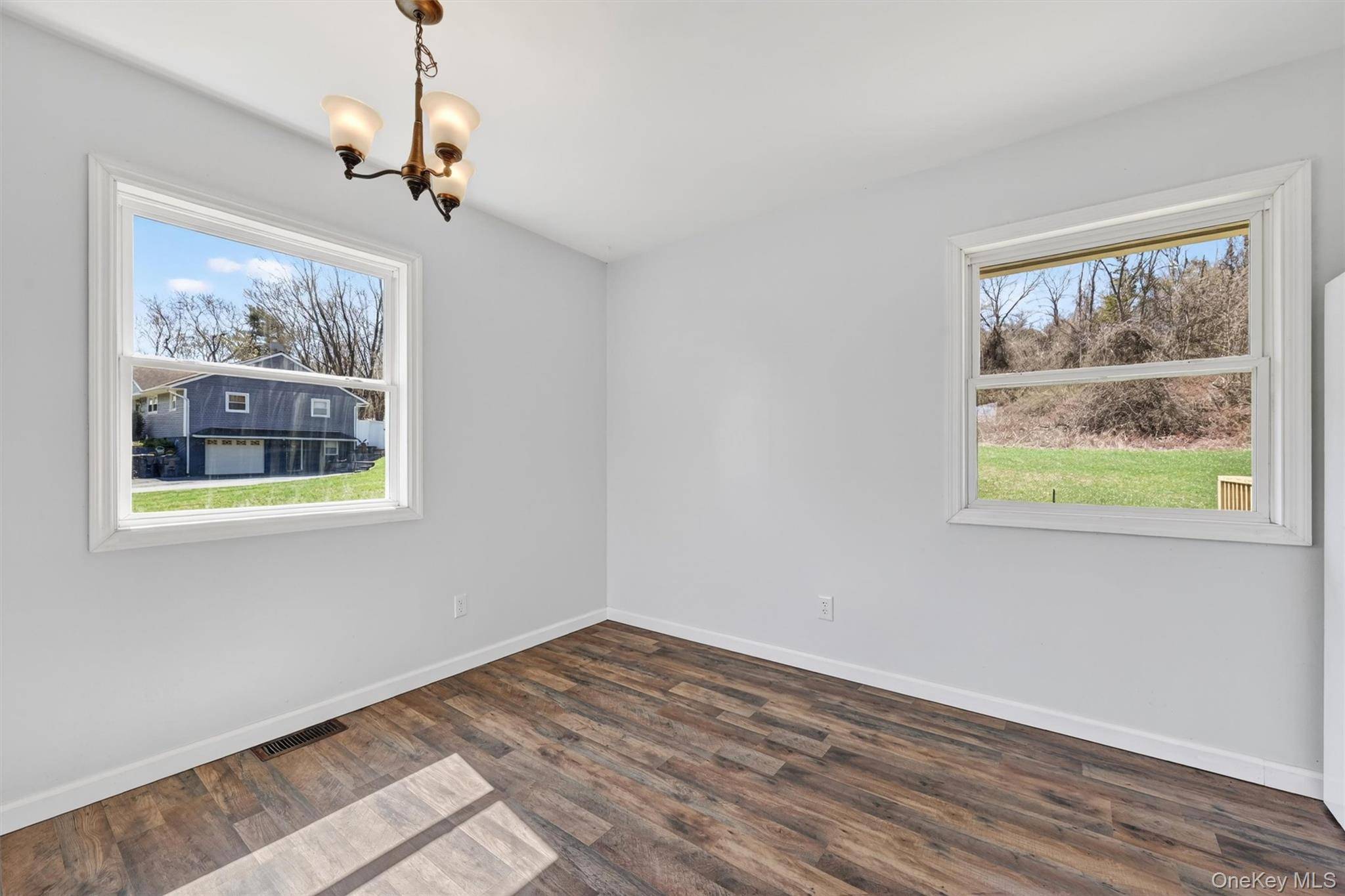 Hogar con 3 Dormitorios en Venta en Warwick - Nueva York - EE. UU. - 8