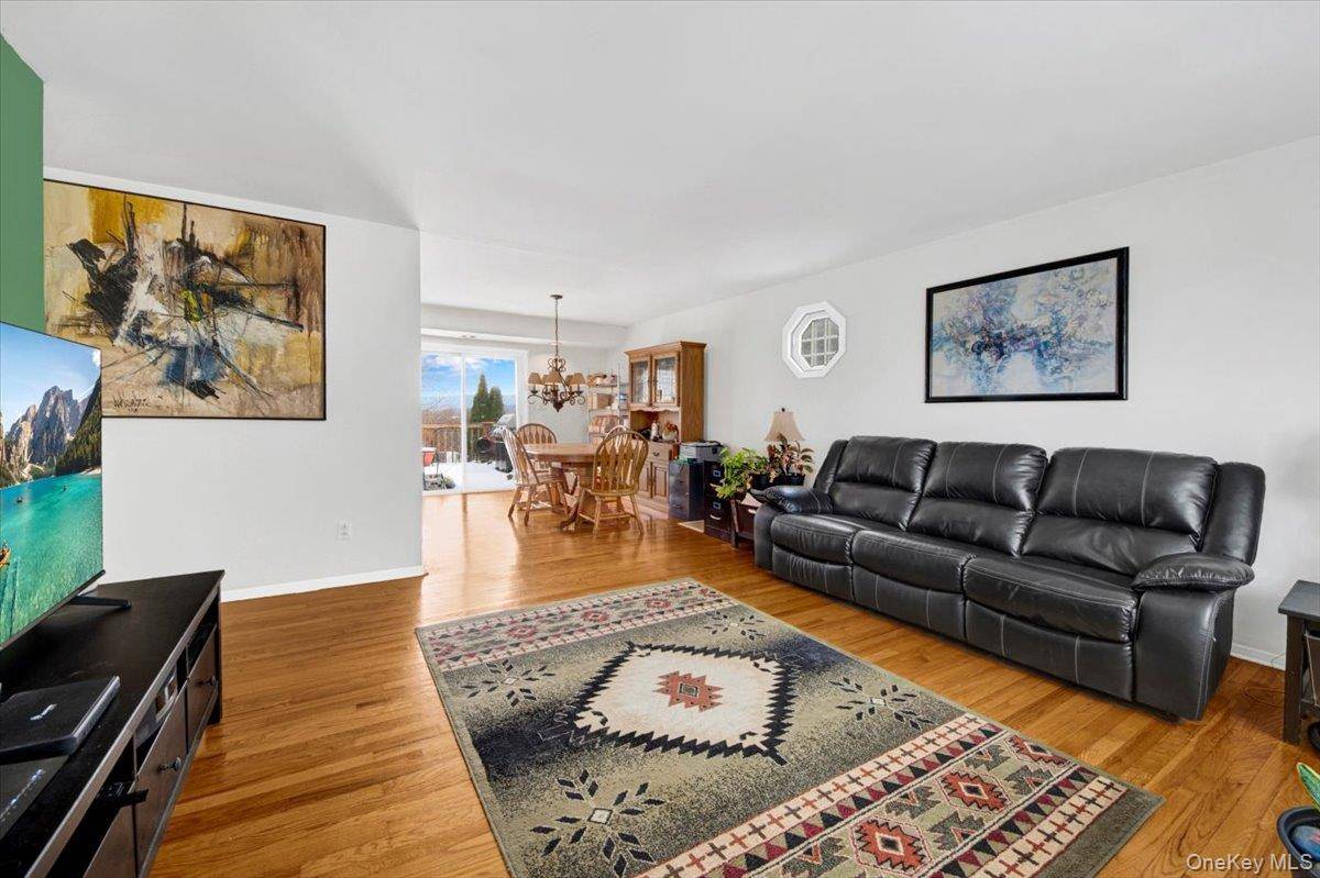 Hogar con 3 Dormitorios en Venta en Warwick - Nueva York - EE. UU. - 3