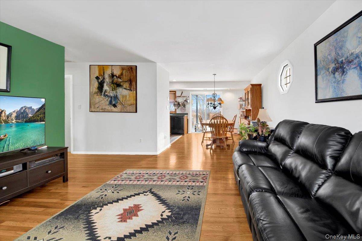 Hogar con 3 Dormitorios en Venta en Warwick - Nueva York - EE. UU. - 4