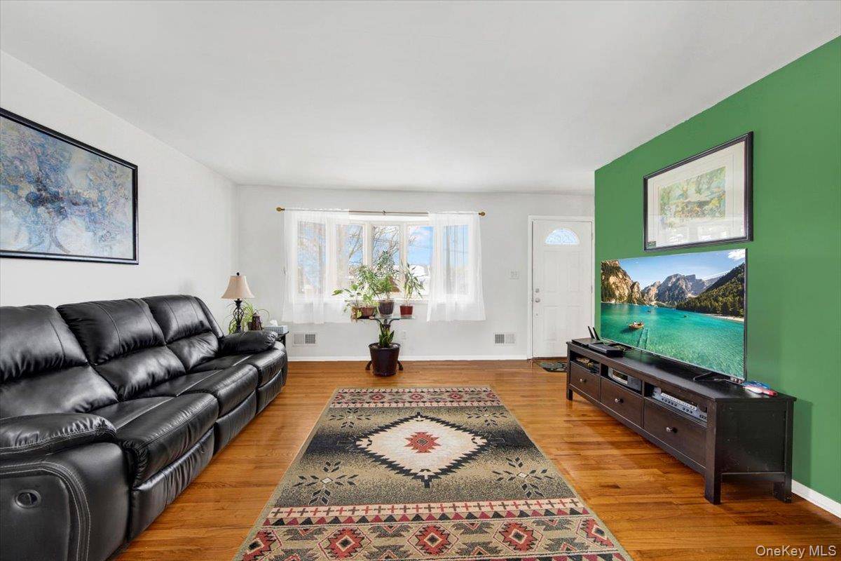 Hogar con 3 Dormitorios en Venta en Warwick - Nueva York - EE. UU. - 5