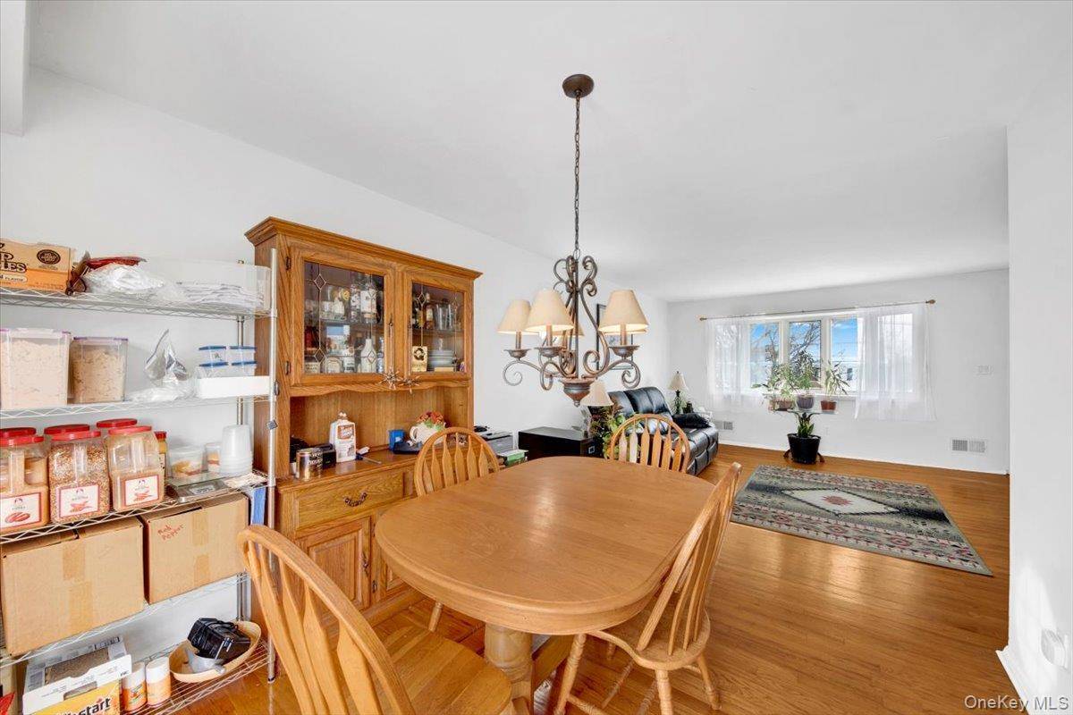 Hogar con 3 Dormitorios en Venta en Warwick - Nueva York - EE. UU. - 8