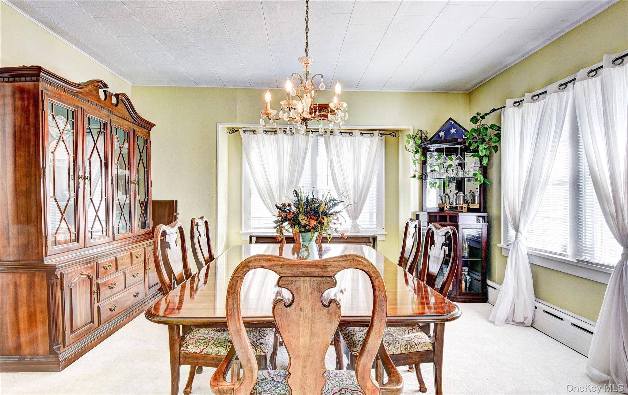 4 Bedroom Home for Sale in Florida - New York - USA - 5