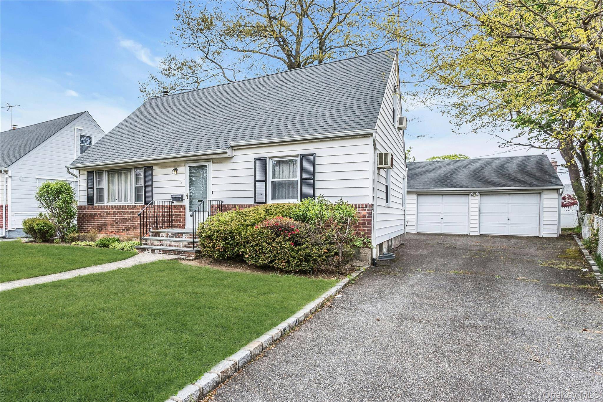 Home avec 4 chambres à Vendre à New Hyde Park - Nova Iorque - EUA - 2