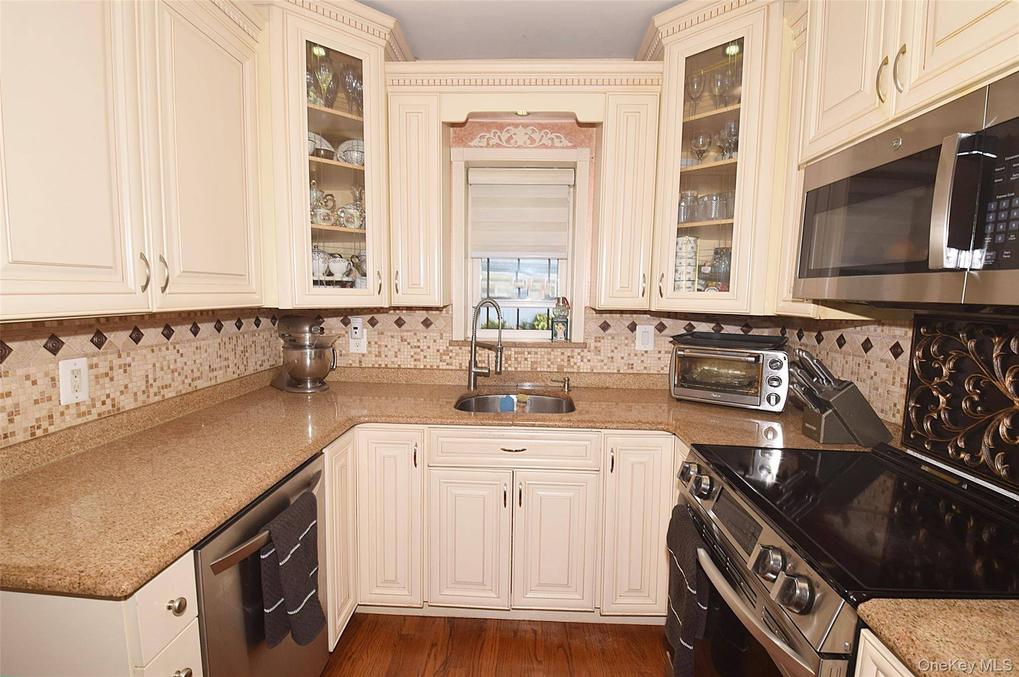 Home avec 4 chambres à Vendre à New Hyde Park - Nova Iorque - EUA - 8
