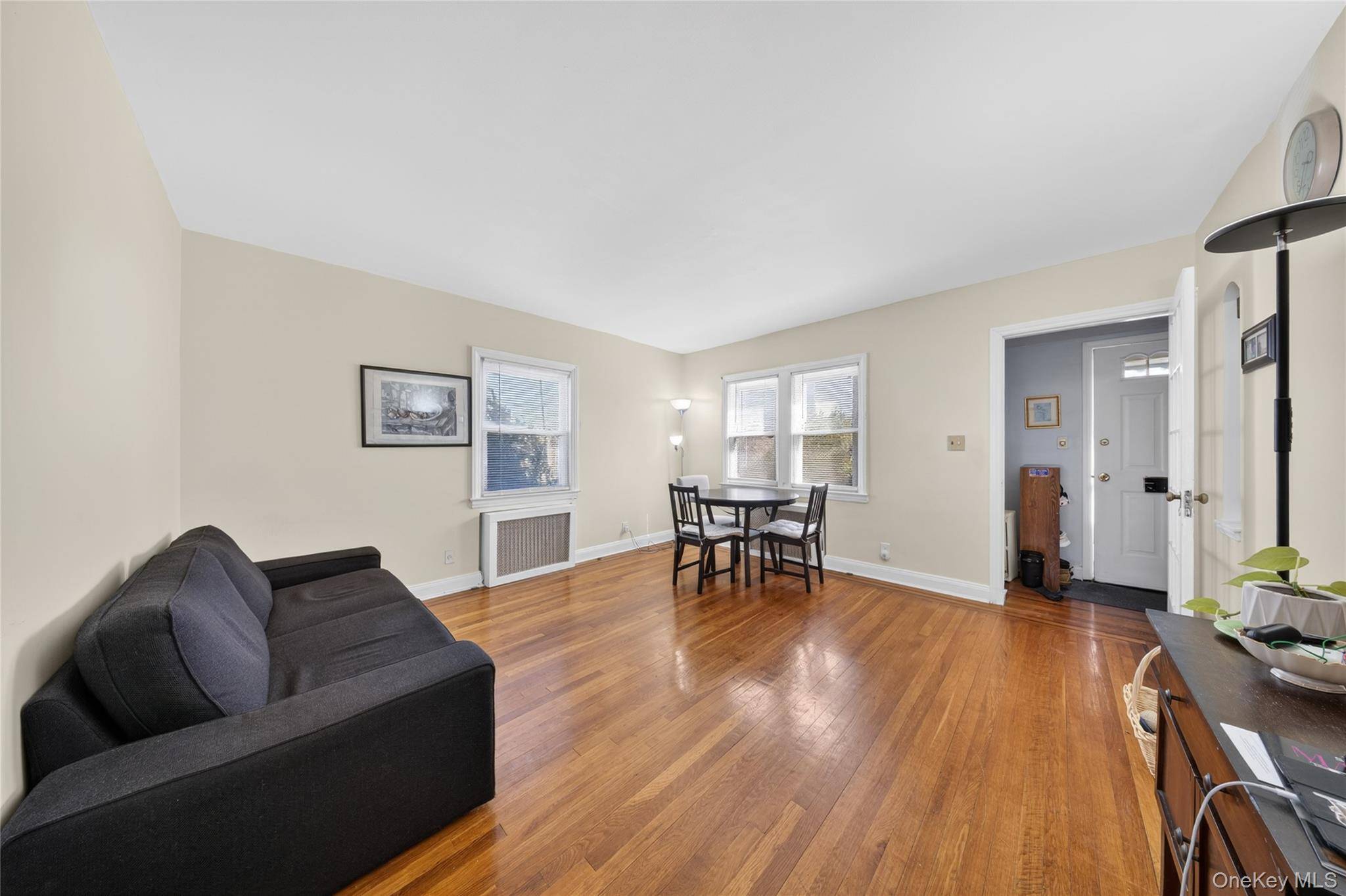 Casa com 4 Quartos à Venda em New Hyde Park - Nova Iorque - EUA - 5