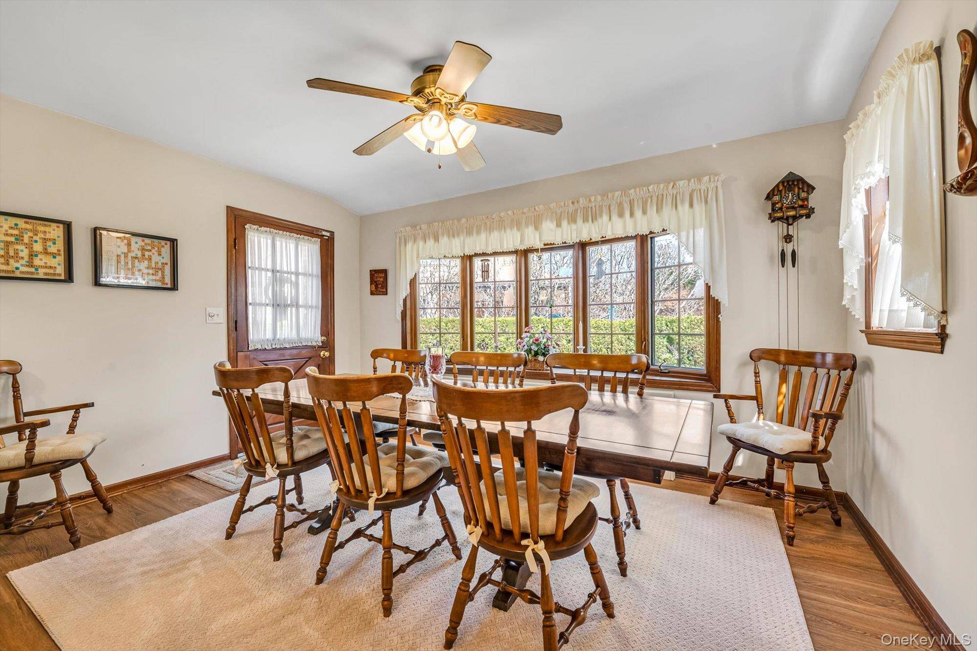 4 Bedroom Home for Sale in New Hyde Park - New York - USA - 6
