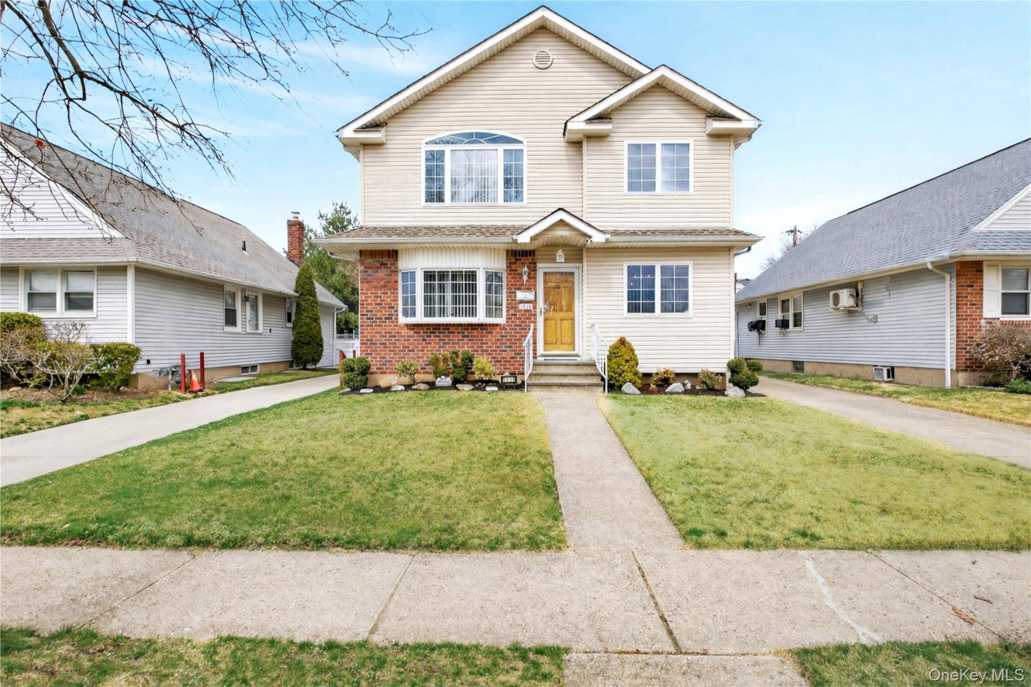 Home avec 4 chambres à Vendre à New Hyde Park - Nova Iorque - EUA - 1