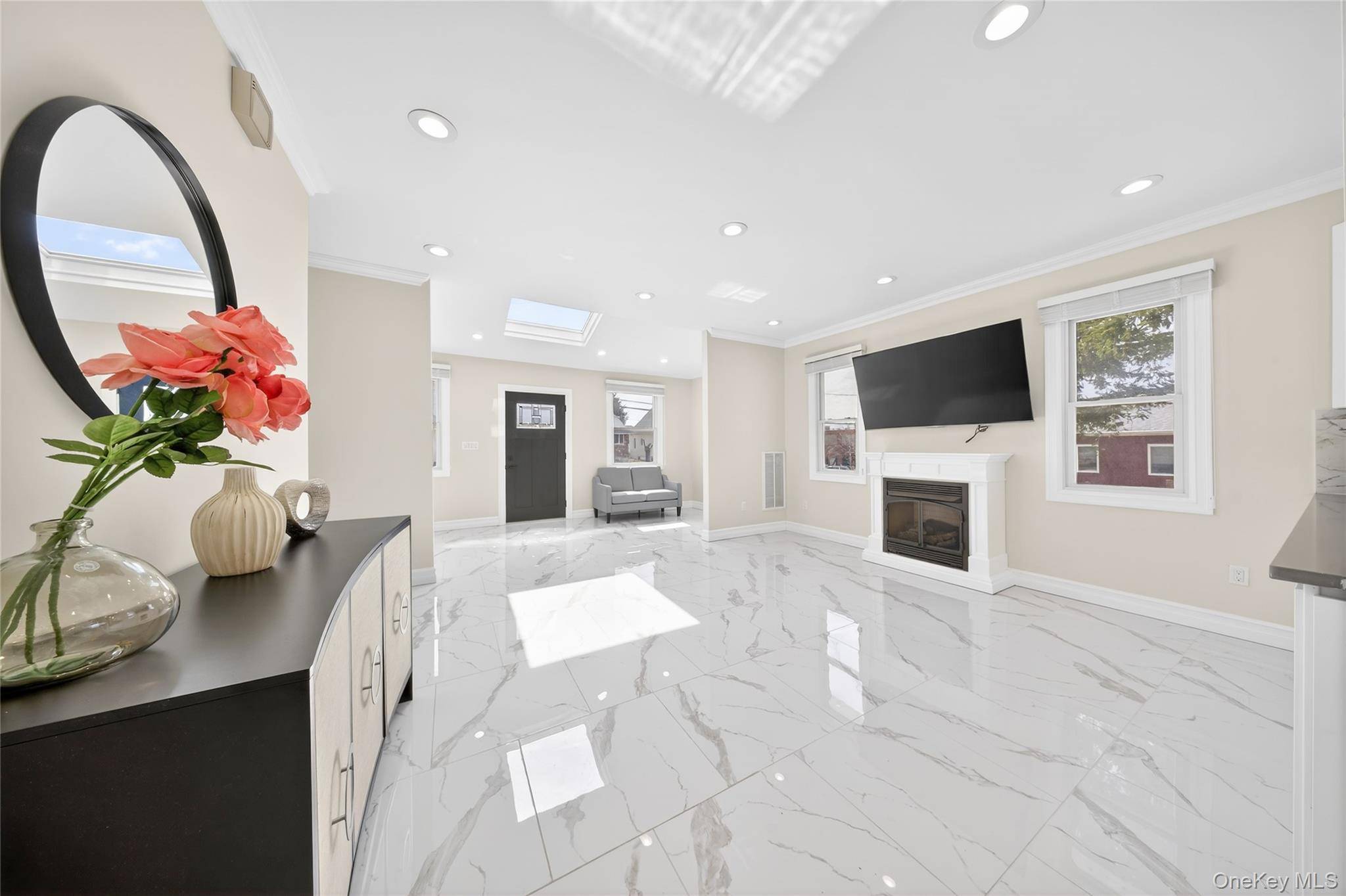 Hogar con 4 Dormitorios en Venta en New Hyde Park - Nueva York - EE. UU. - 6