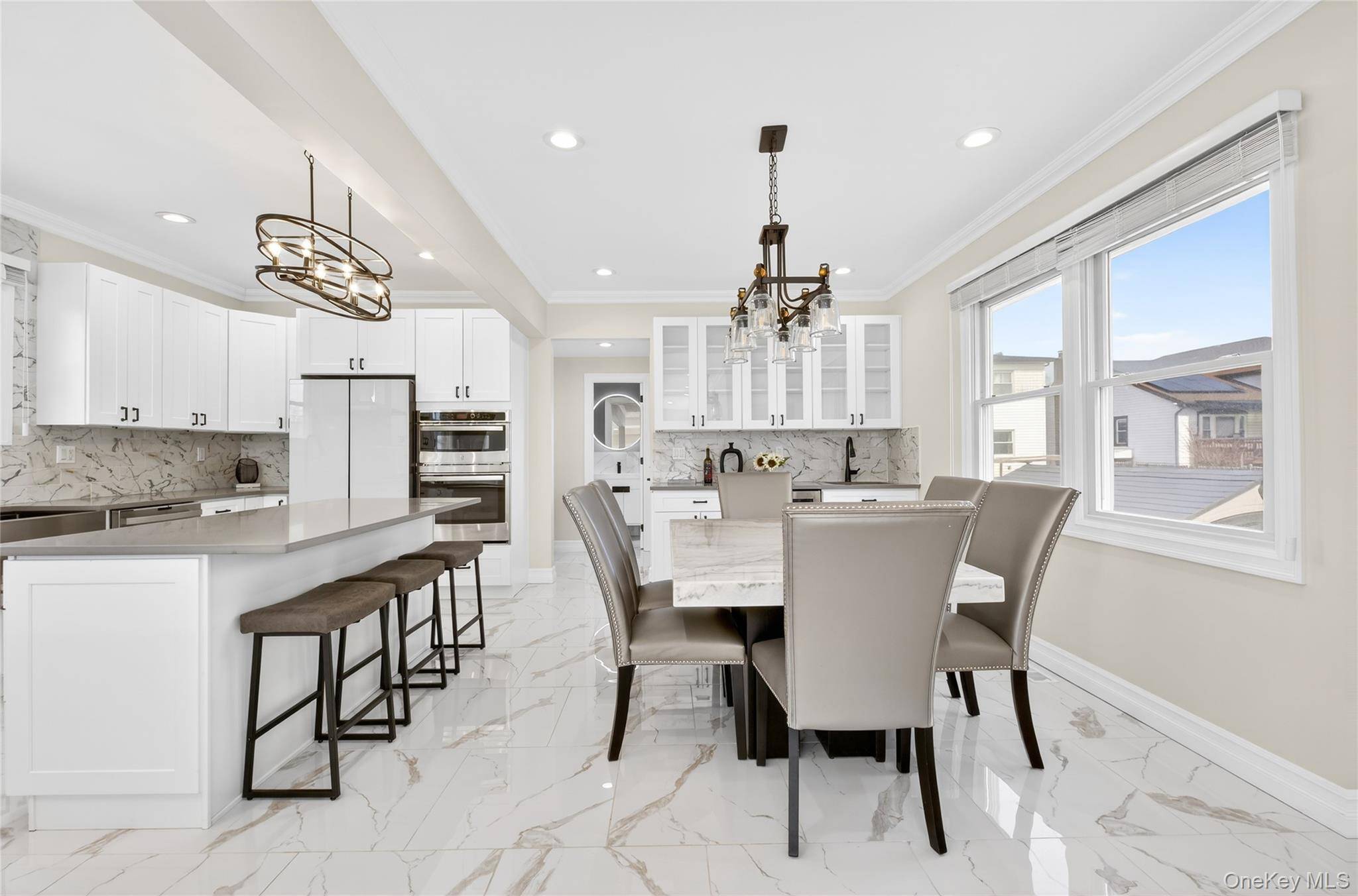 Hogar con 4 Dormitorios en Venta en New Hyde Park - Nueva York - EE. UU. - 7