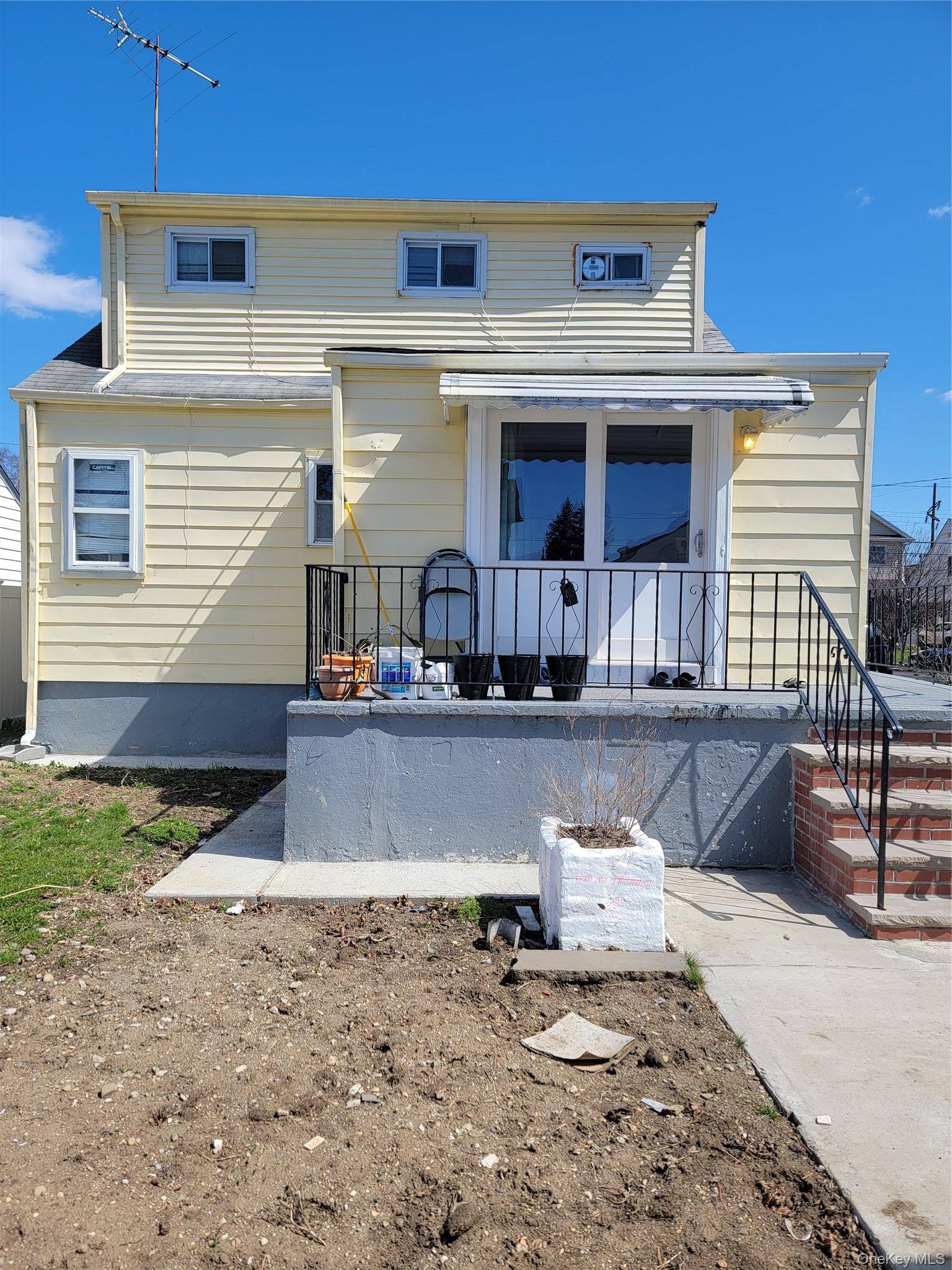 Casa com 4 Quartos à Venda em New Hyde Park - Nova Iorque - EUA - 3