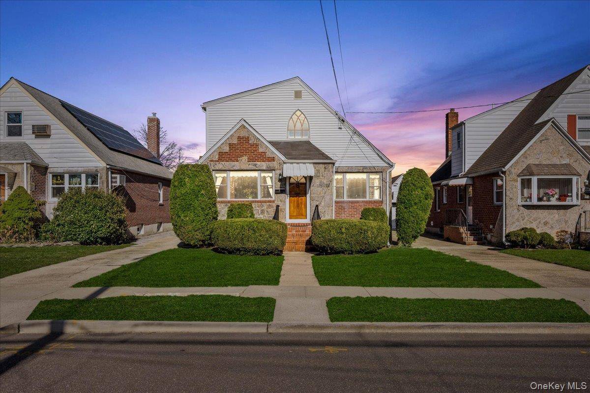 Home avec 4 chambres à Vendre à New Hyde Park - Nova Iorque - EUA - 1