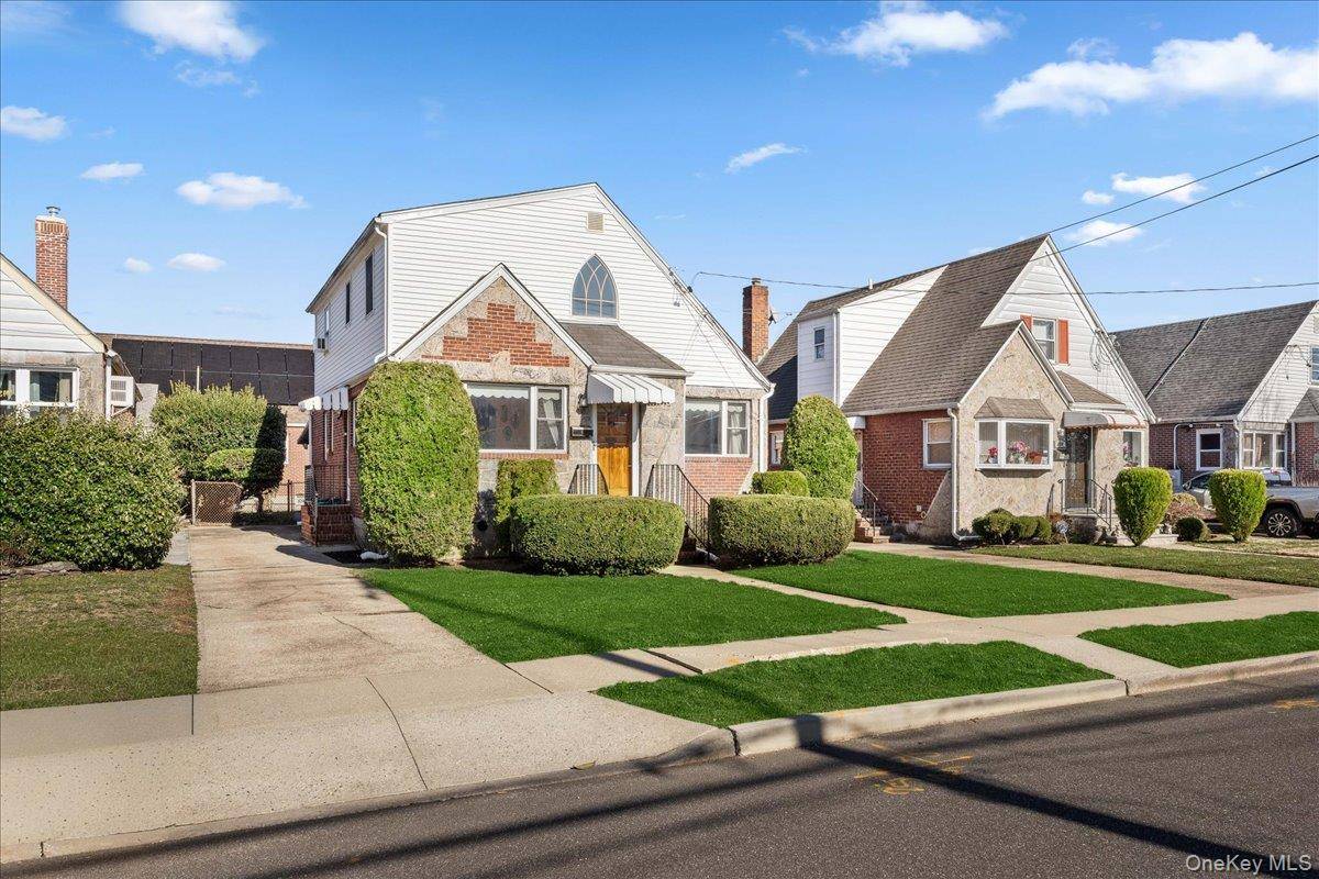 Home avec 4 chambres à Vendre à New Hyde Park - Nova Iorque - EUA - 3