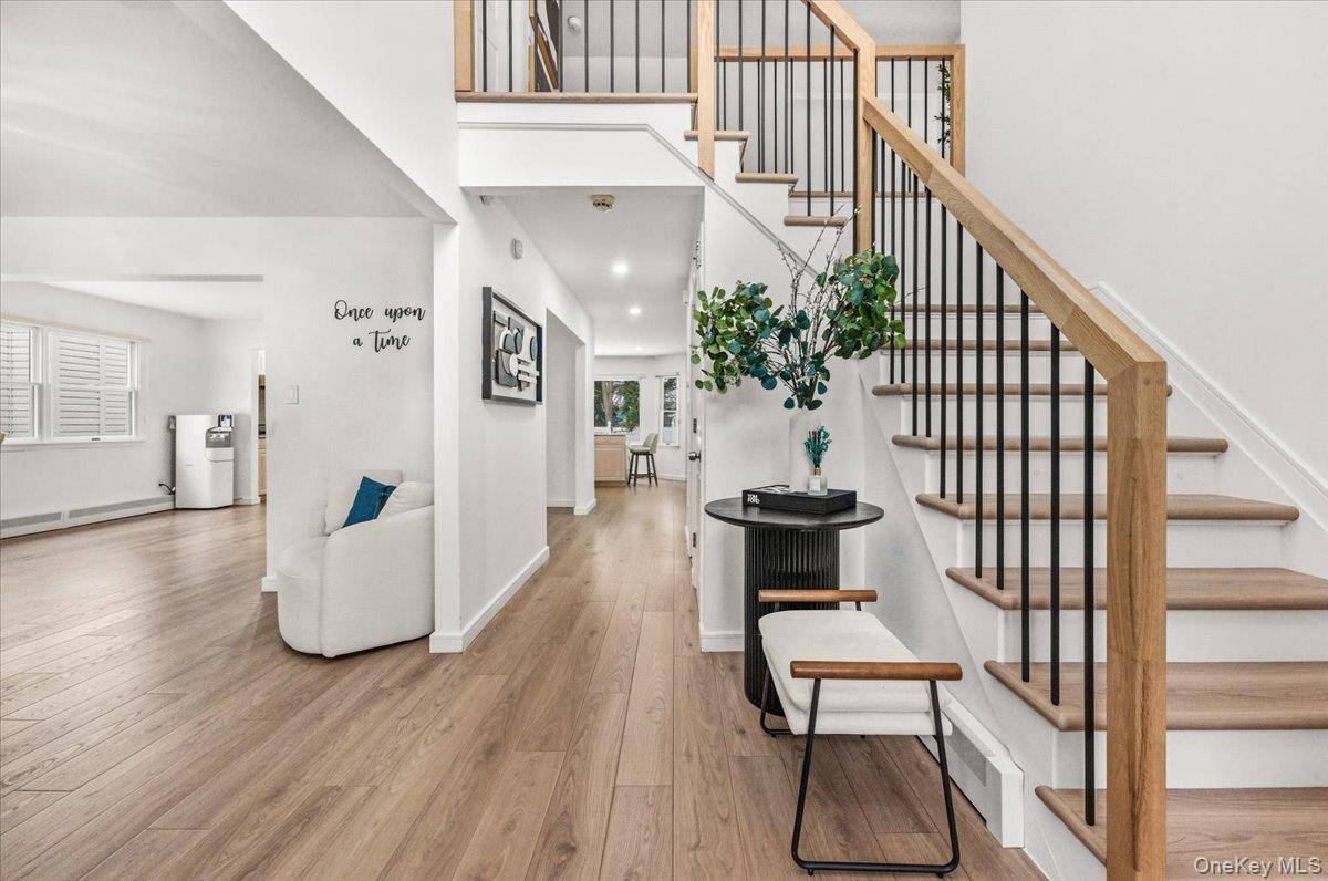 Casa com 4 Quartos à Venda em New Hyde Park - Nova Iorque - EUA - 6