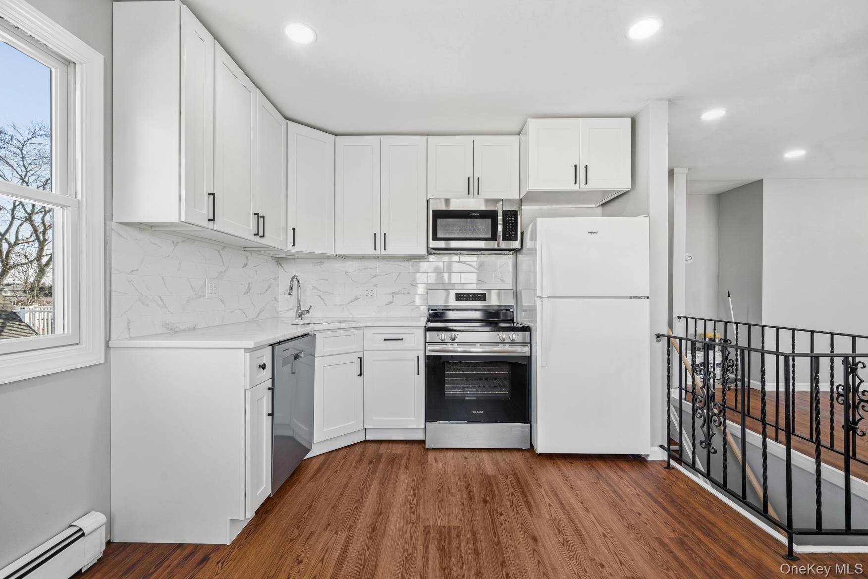Casa com 4 Quartos à Venda em New Hyde Park - Nova Iorque - EUA - 6