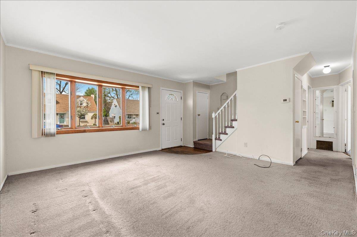Hogar con 4 Dormitorios en Venta en Plainview - Nueva York - EE. UU. - 5
