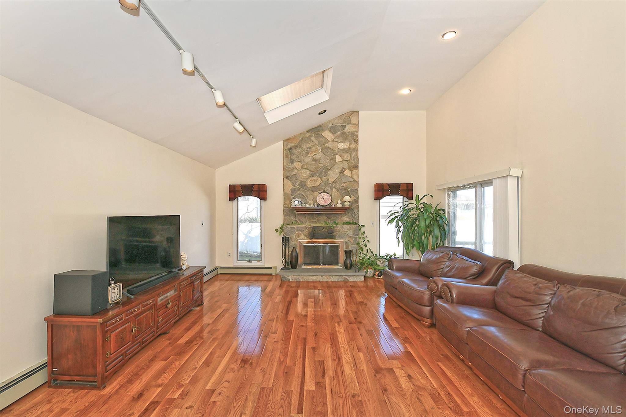 Home avec 4 chambres à Vendre à Plainview - Nova Iorque - EUA - 3