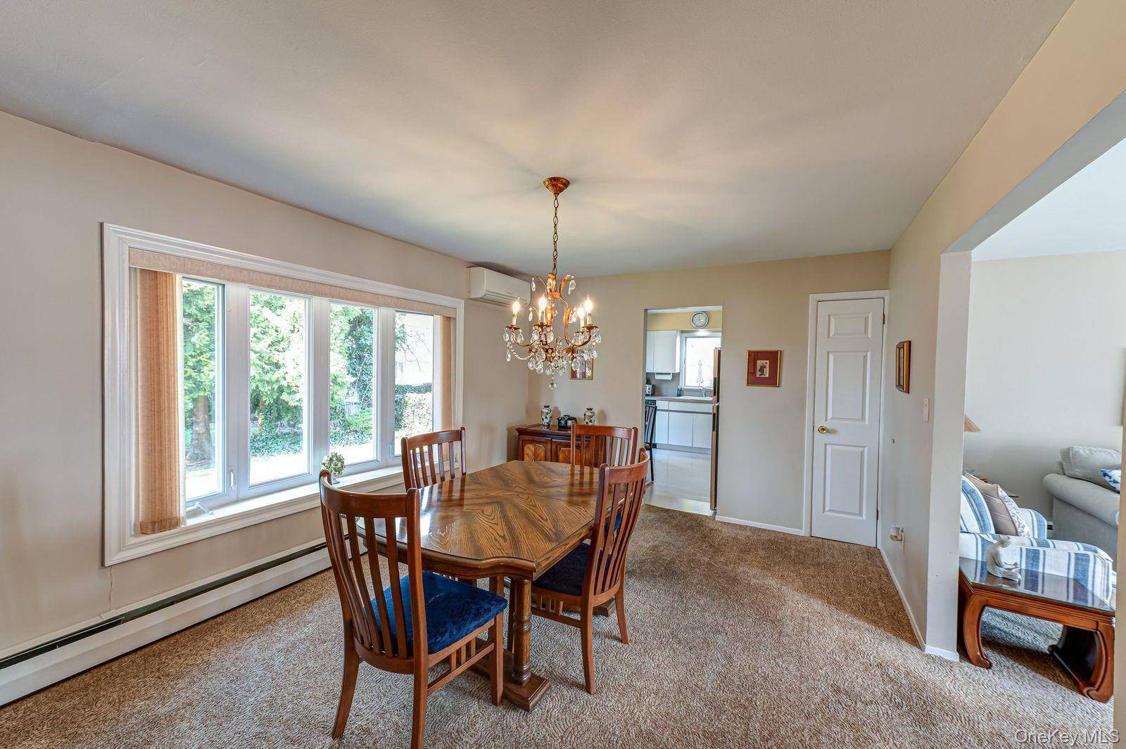 Hogar con 4 Dormitorios en Venta en Plainview - Nueva York - EE. UU. - 7