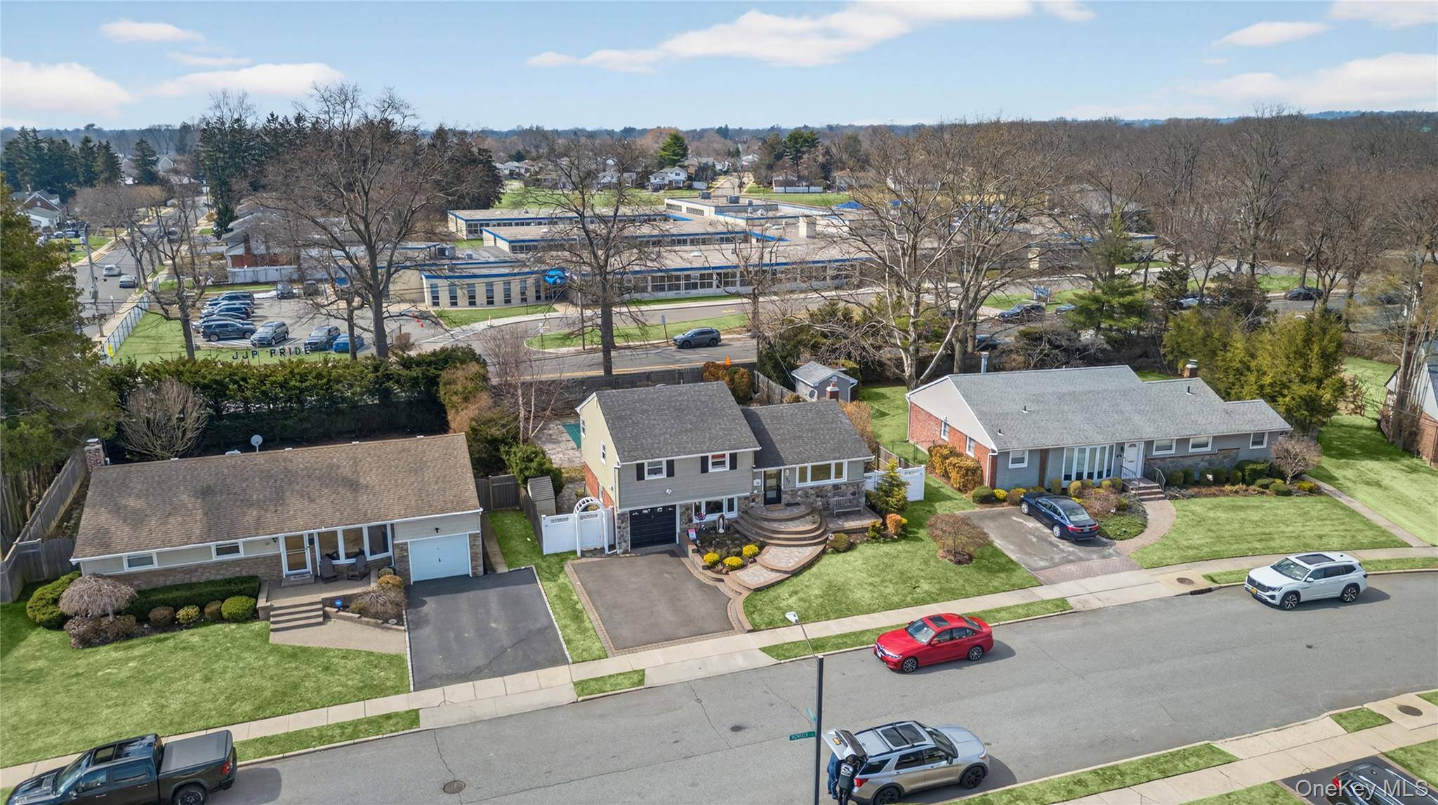 Hogar con 4 Dormitorios en Venta en Plainview - Nueva York - EE. UU. - 6