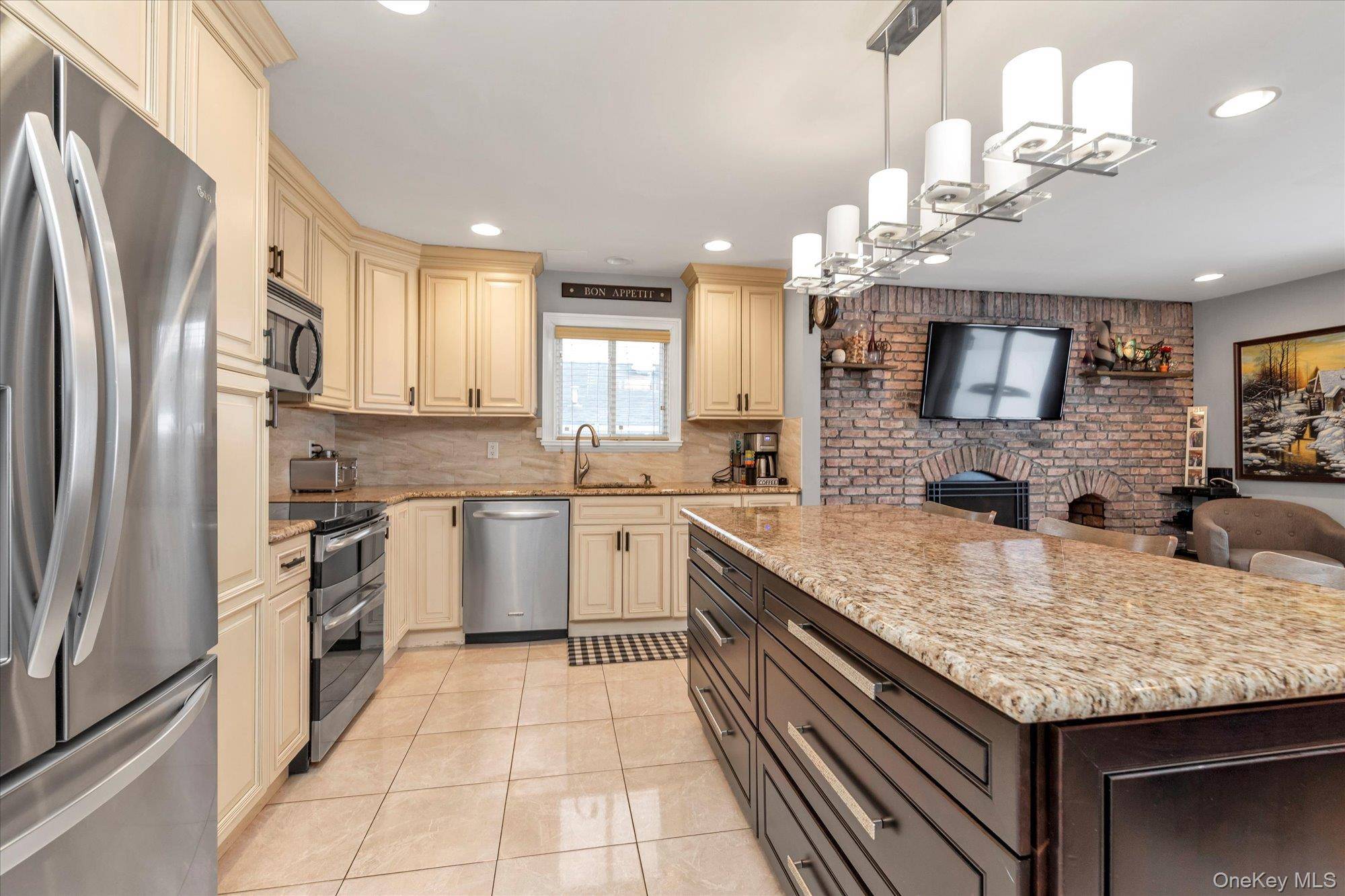 Hogar con 4 Dormitorios en Venta en Plainview - Nueva York - EE. UU. - 7
