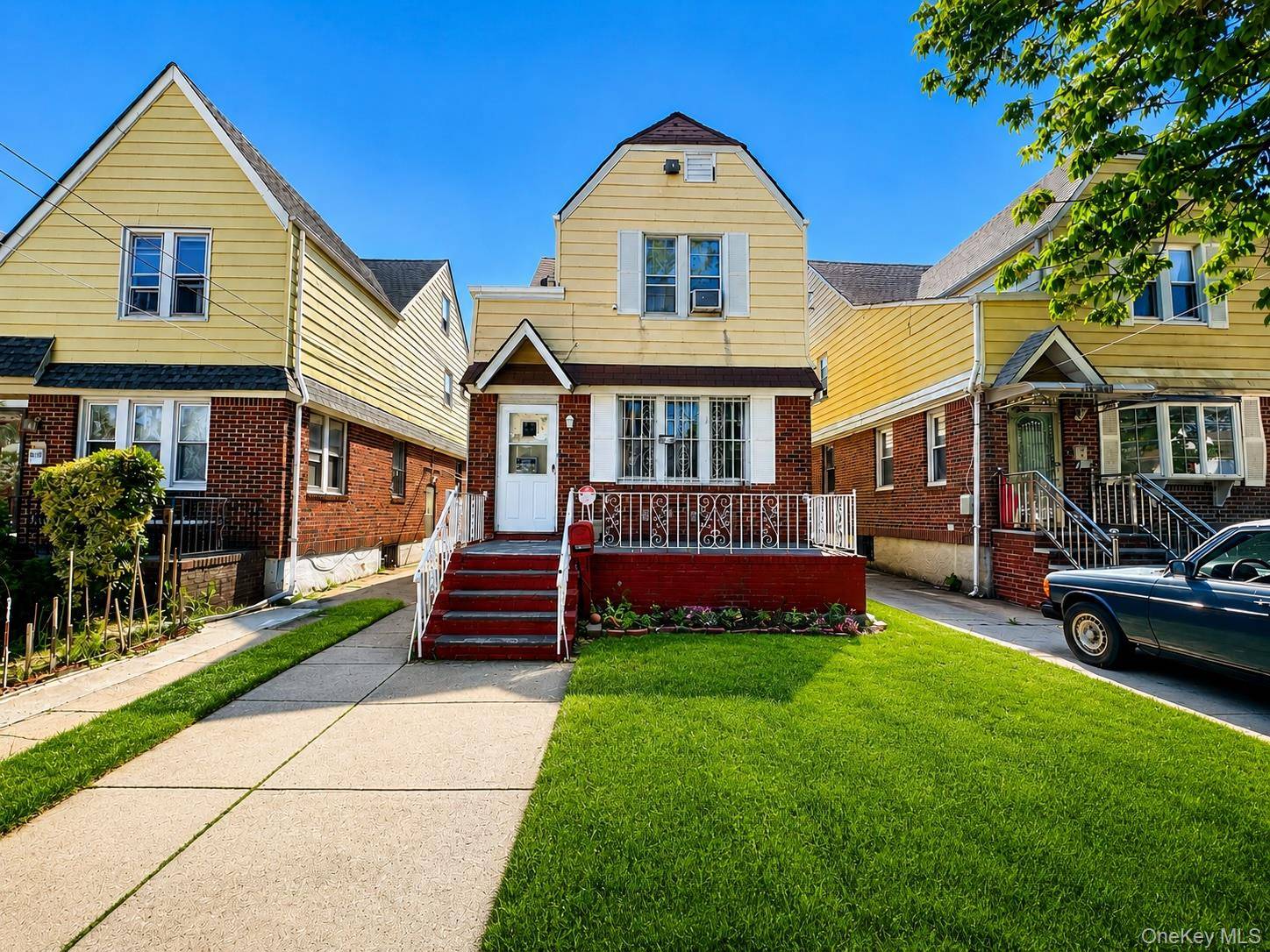 4 Bedroom Home for Sale in Queens Village - New York - USA - 1