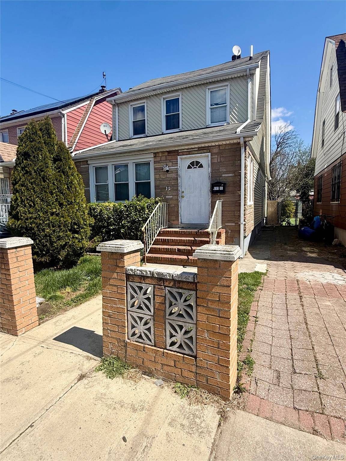 4 Bedroom Home for Sale in Queens Village - New York - USA - 1