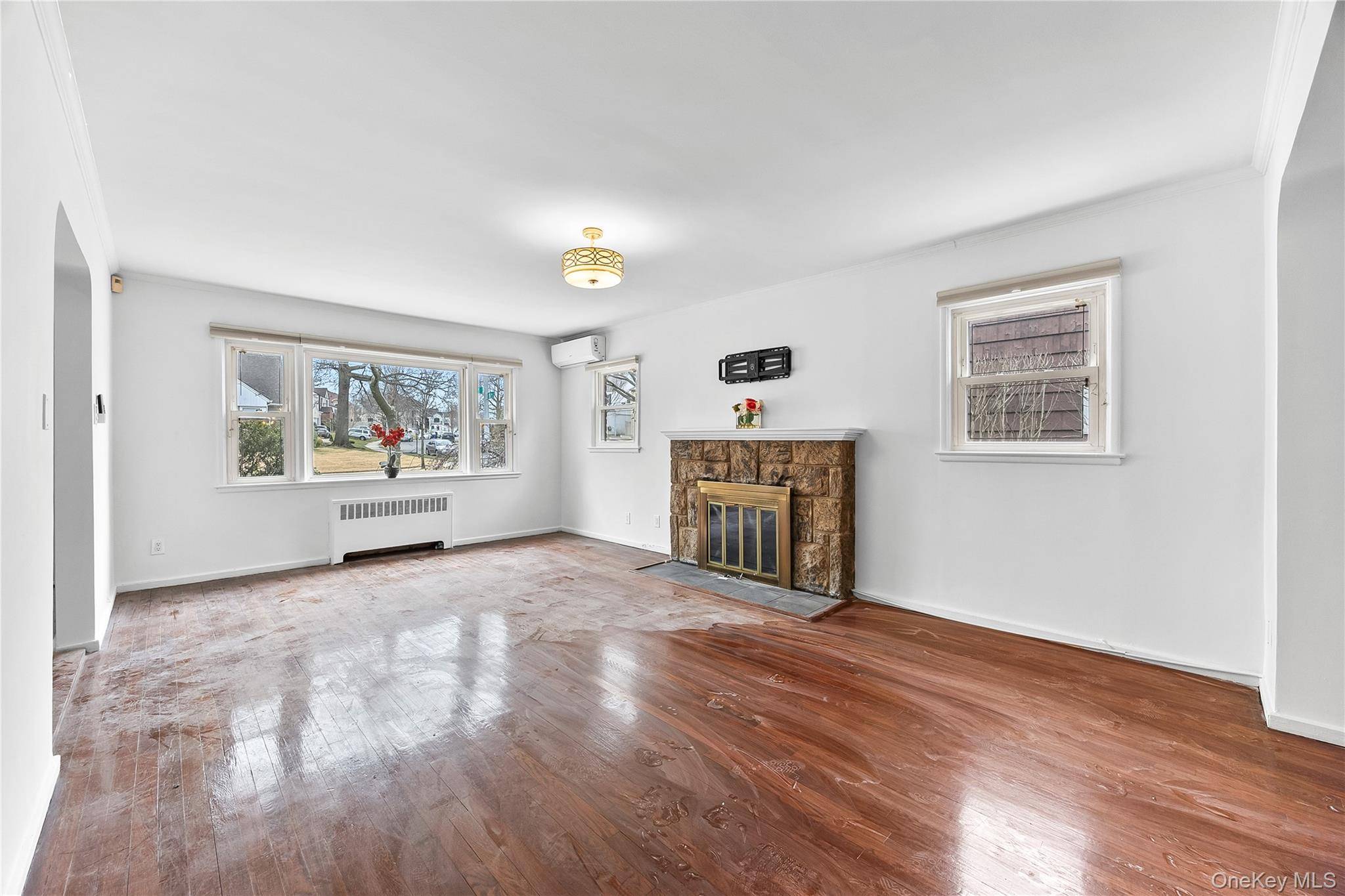 Casa com 4 Quartos à Venda em Queens Village - Nova Iorque - EUA - 8