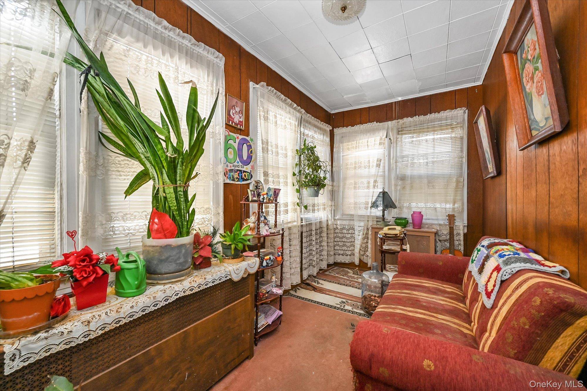4 Bedroom Home for Sale in Queens Village - New York - USA - 2