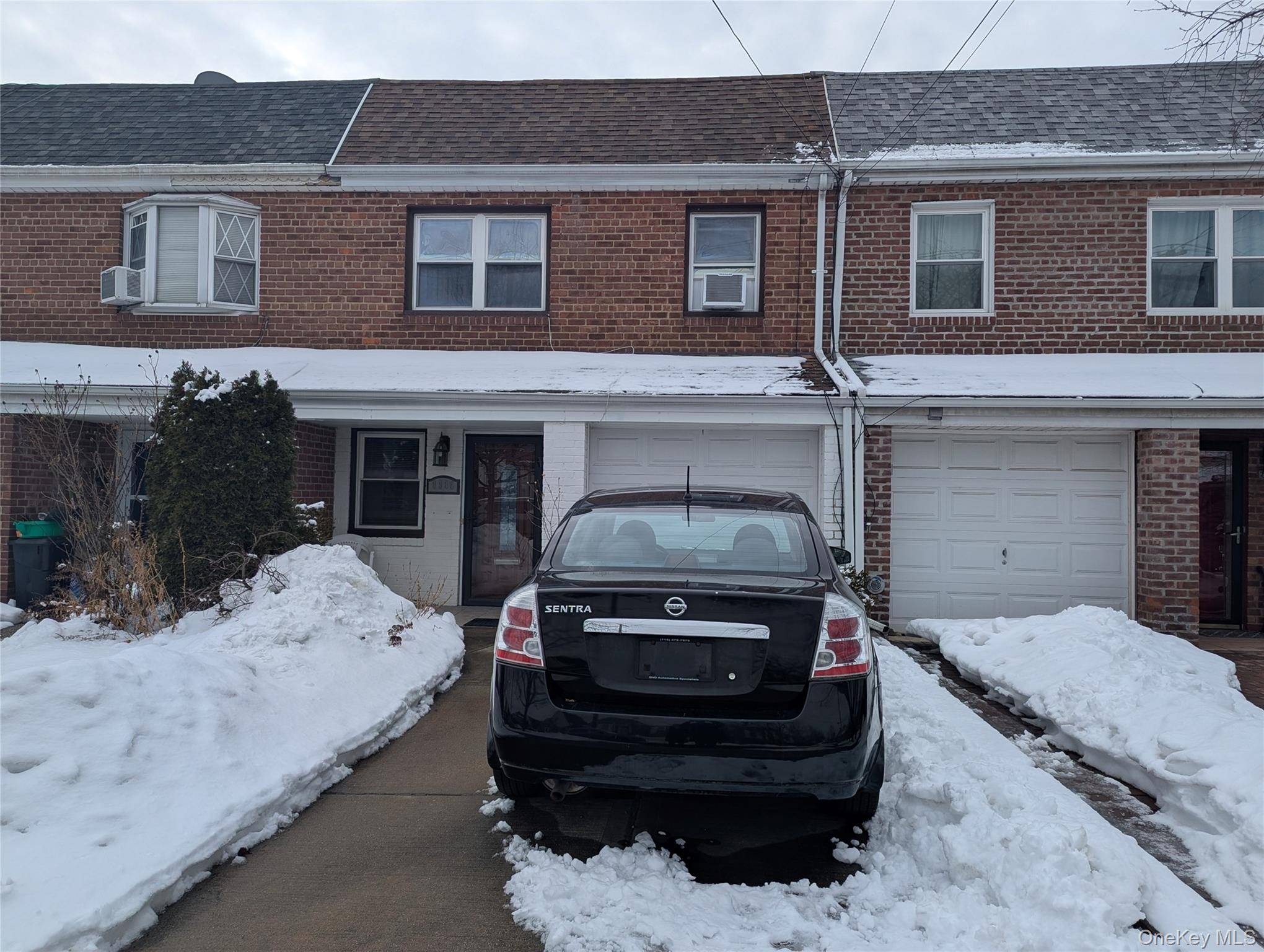 4 Bedroom Home for Sale in Queens Village - New York - USA - 1