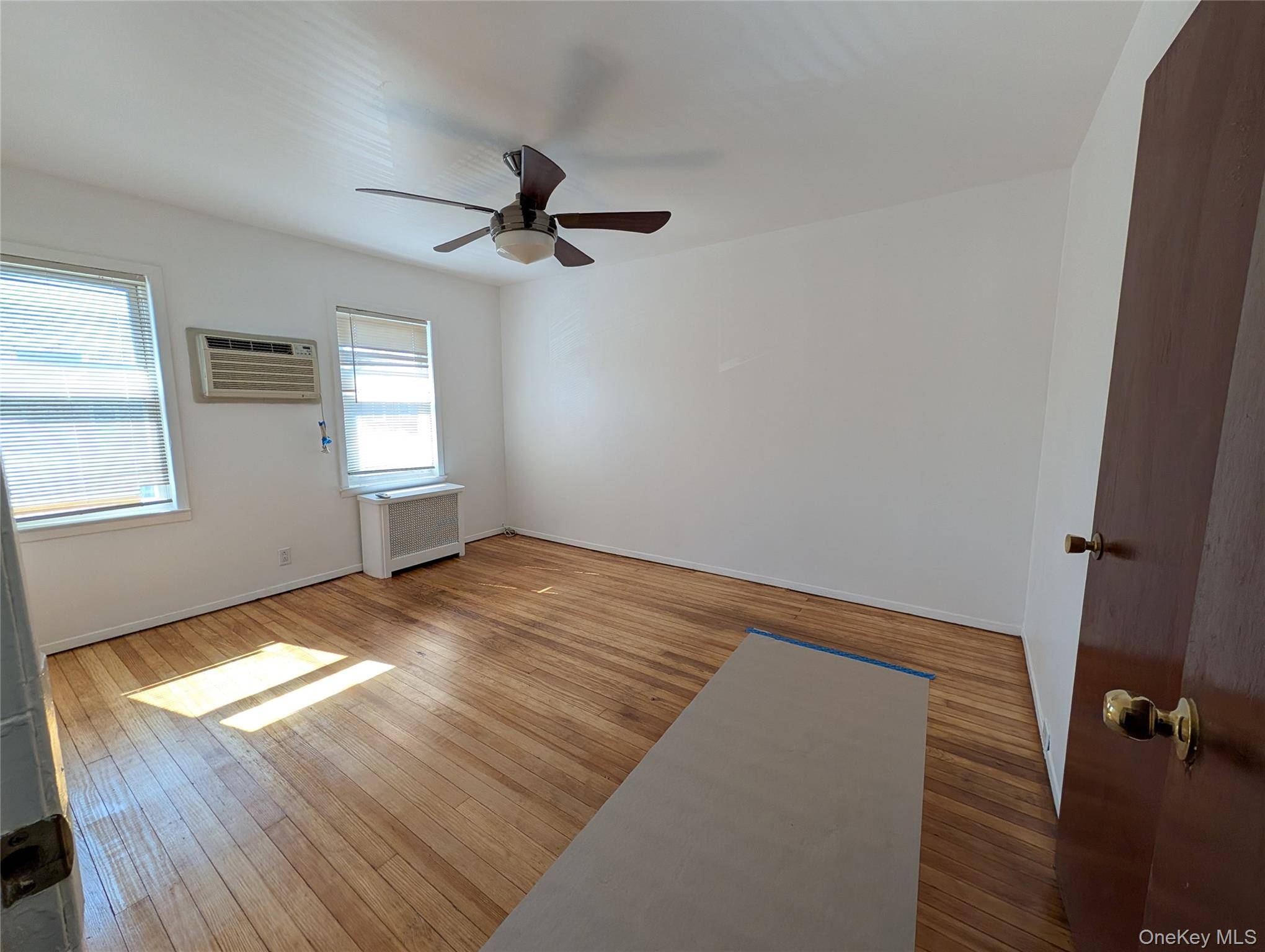 Casa com 4 Quartos à Venda em Queens Village - Nova Iorque - EUA - 7