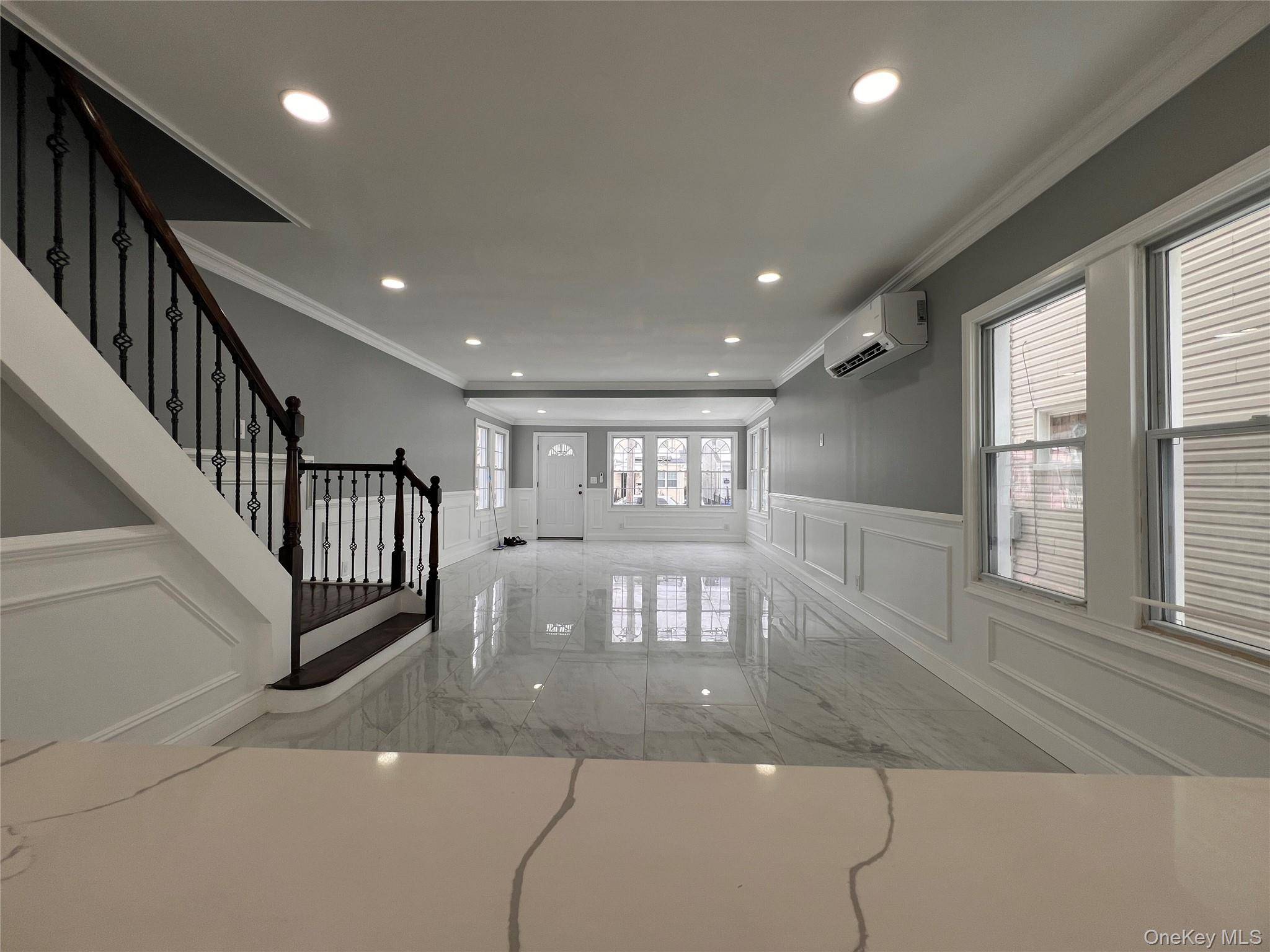 4 Bedroom Home for Sale in Queens Village - New York - USA - 6