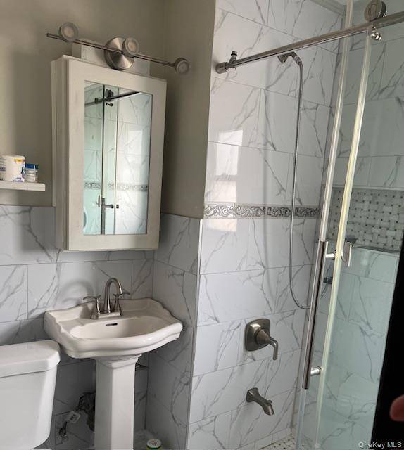 Casa con 4 Dormitorios en Venta en Queens Village - Nueva York - EE. UU. - 4