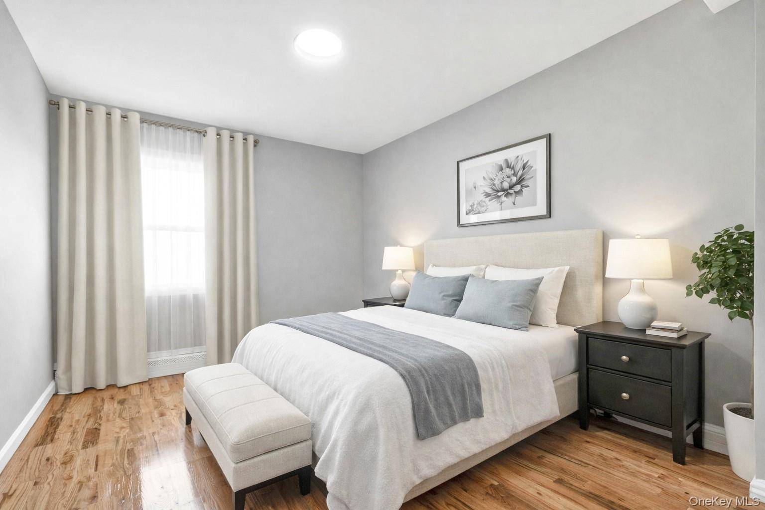 4 Bedroom Home for Sale in Queens Village - New York - USA - 4