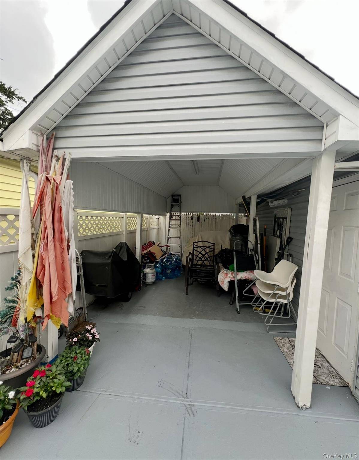 4 Bedroom Home for Sale in Queens Village - New York - USA - 4