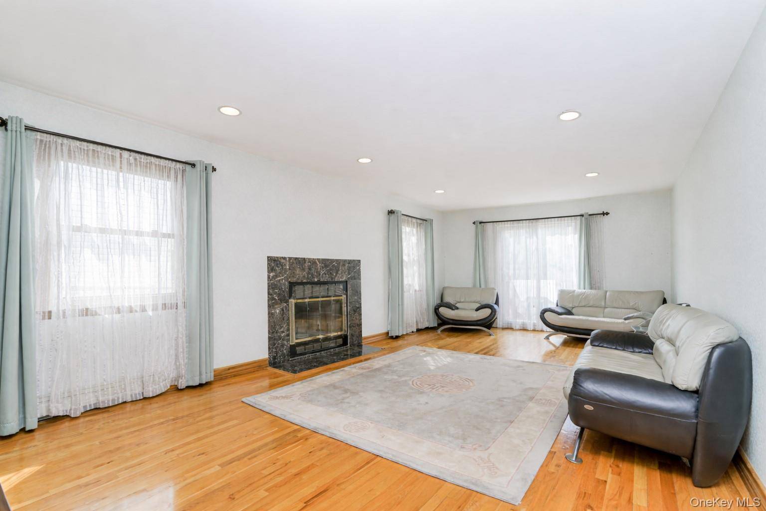 Casa com 4 Quartos à Venda em Staten Island - Nova Iorque - EUA - 5